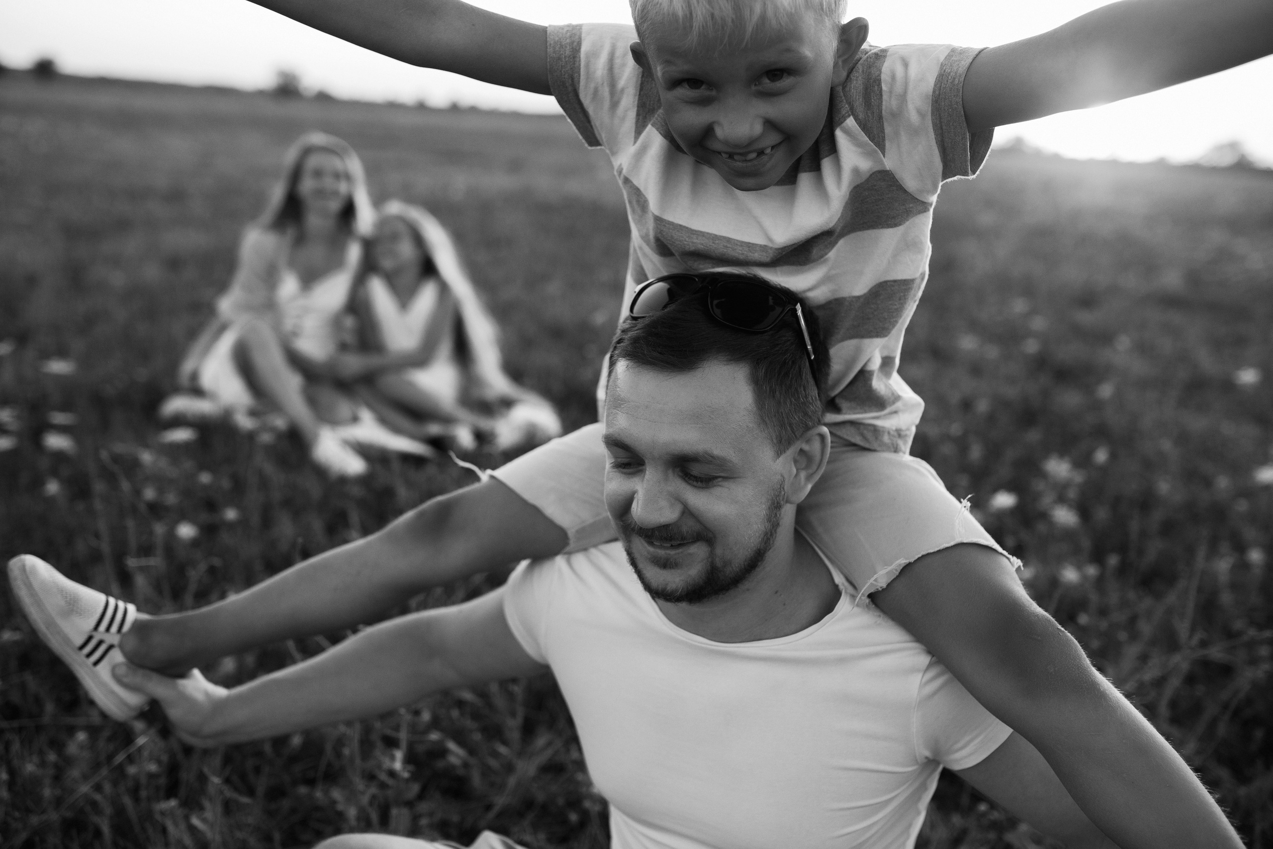 Артем, Елизавета, София и Тимофей. Теплая летняя история. Семейный и детский фотограф в Краснодаре Мария Галло