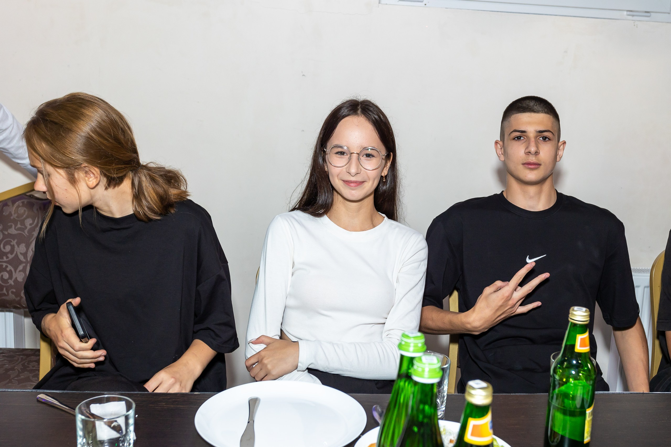 Вручение аттестата и выпускной вечер. Выпускные альбомы Майкоп, Краснодар Елена Золотарева