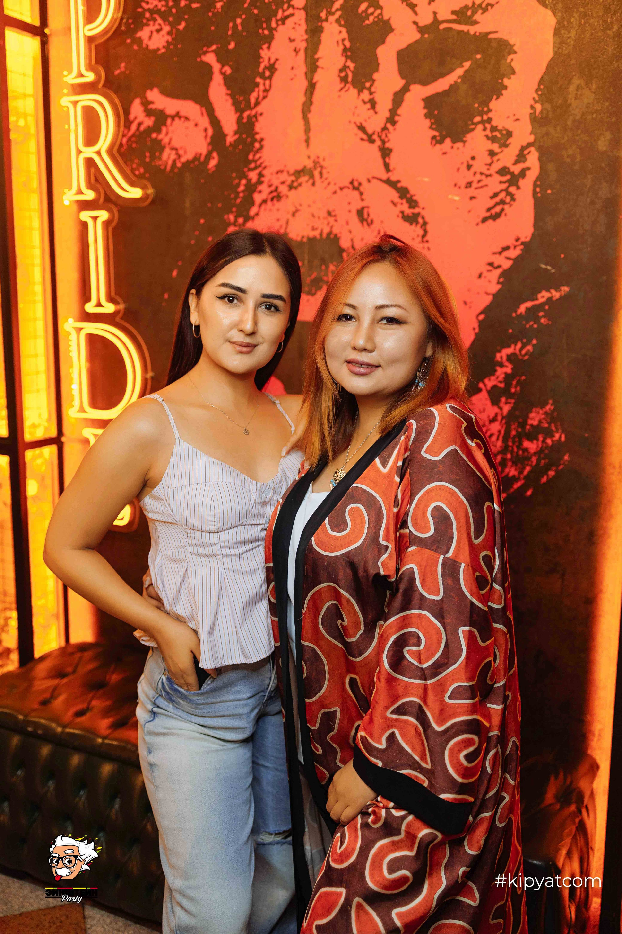 Эйнштейн Party