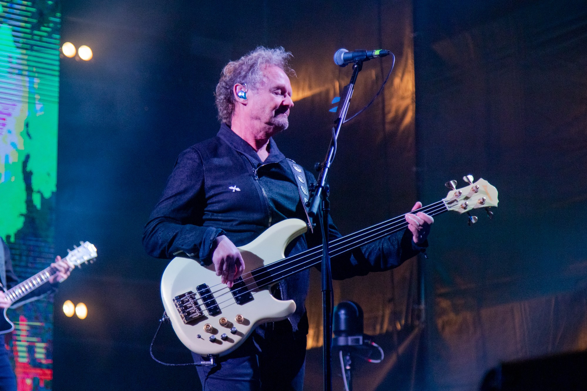 Группа «КИНО». Репортажный, промышленный и маркетплейс-фотограф Дмитрий Чернат