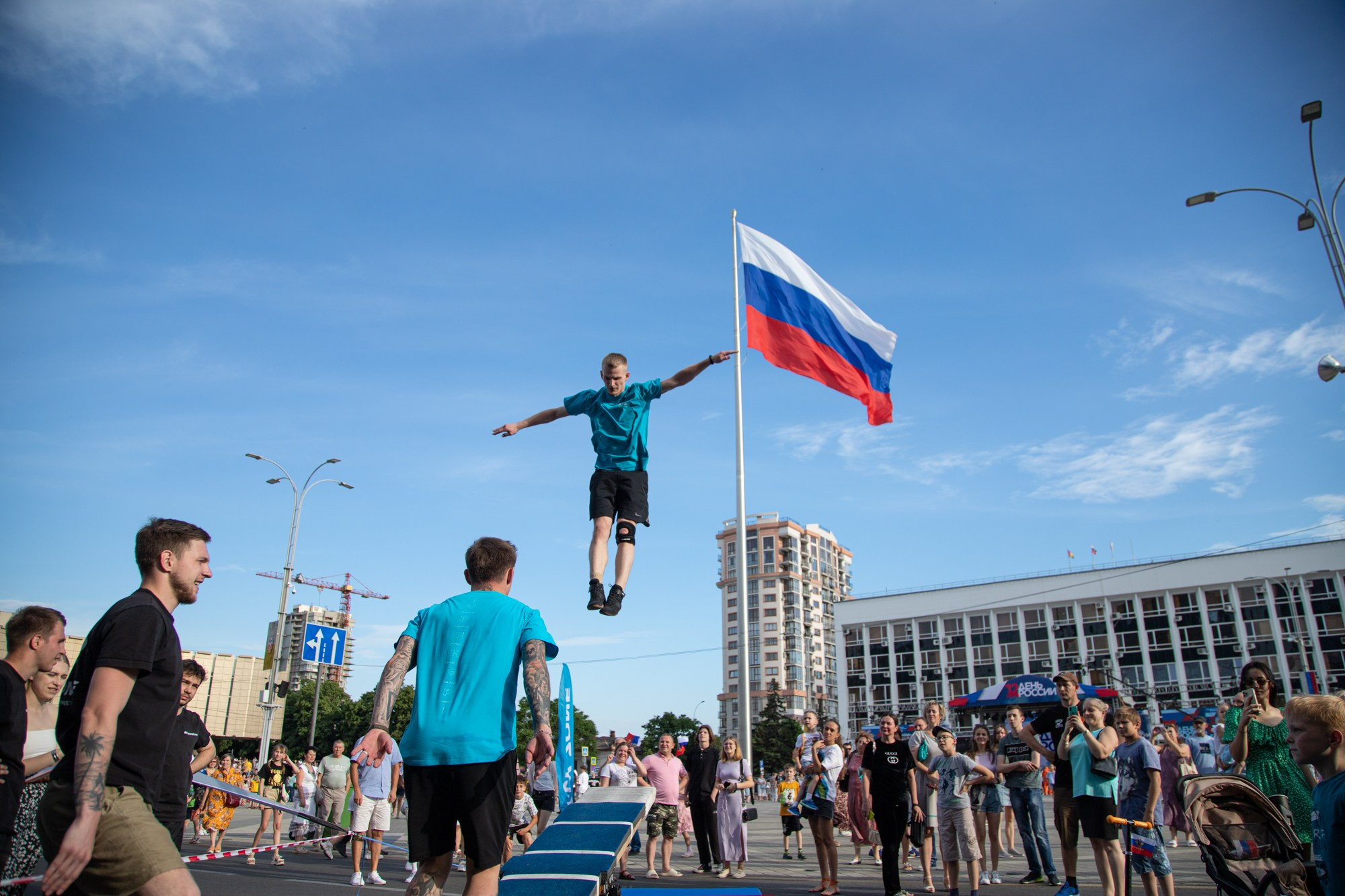 День России в Краснодаре 2022. Репортажный, промышленный и маркетплейс-фотограф Дмитрий Чернат