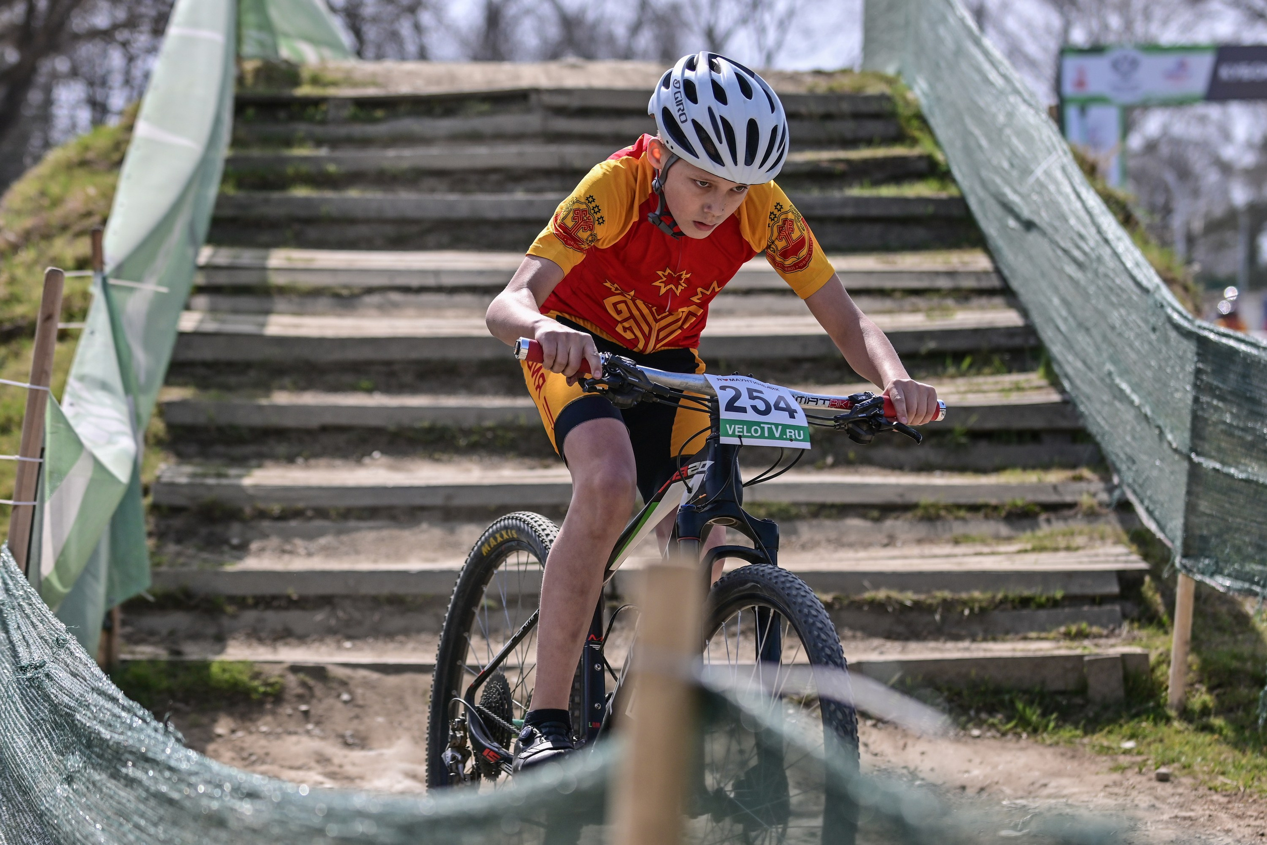 Маунтинбайк, кросс-кантри в Архипо-Осиповке 16 марта 2025. Спортивный фотограф, фотожурналист Павел Ларькин