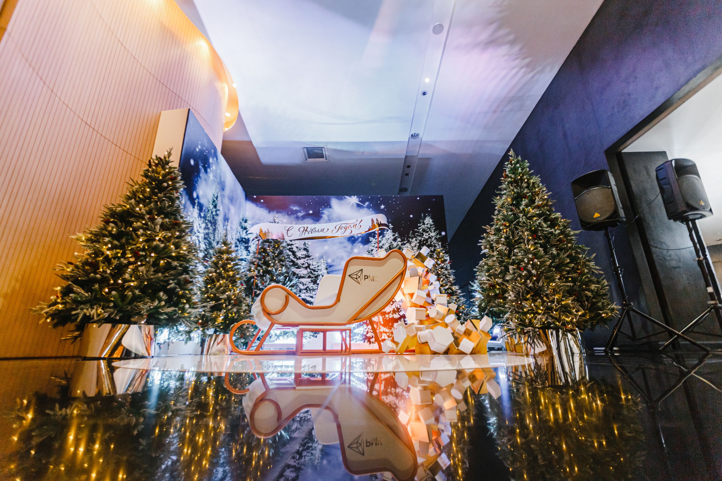 Профессиональный фотограф на корпоратив РМК в Москве. Свадебный фотограф в Москве | Антон Матвеев