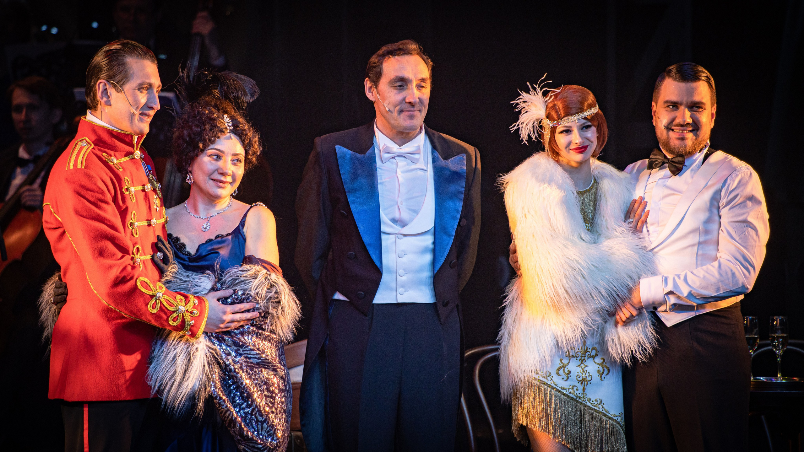 Сильва_Чехов-центр. Фотограф. г. Южно-Сахалинск. Олег Толстов