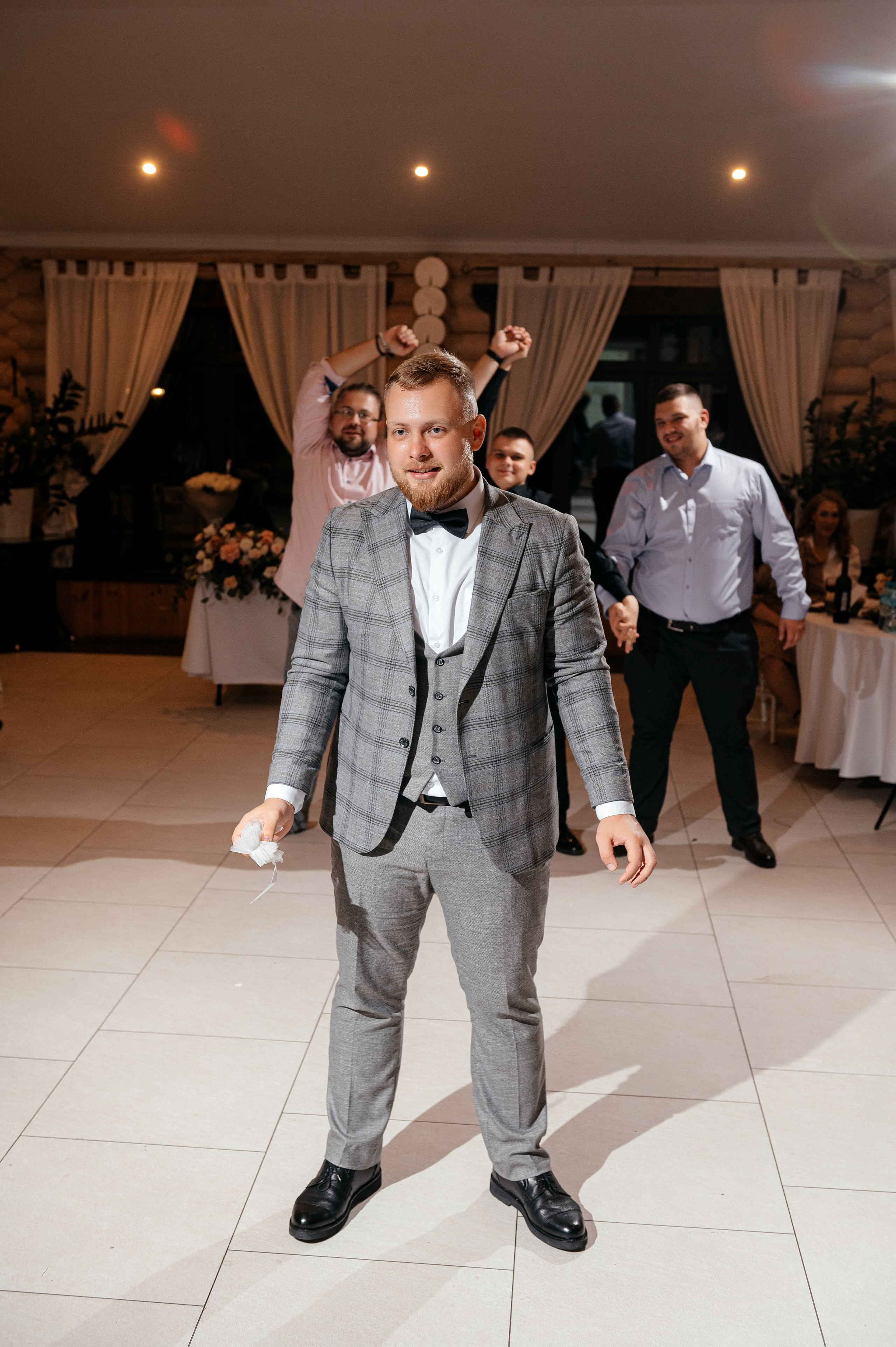 Дождик свадьбе не помеха! Гребнево, Барин. Свадебный и семейный фотограф Виктория Носачёва. Щелково, Москва и МО