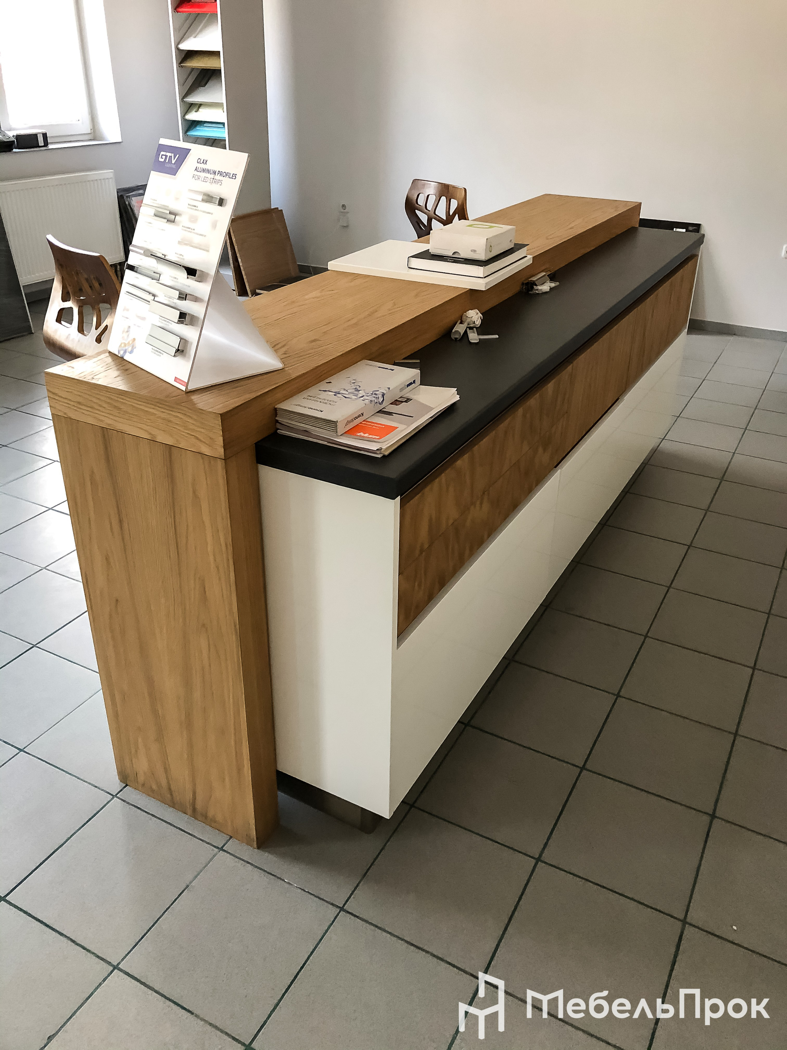 Мебель для торговых объектов. Главная