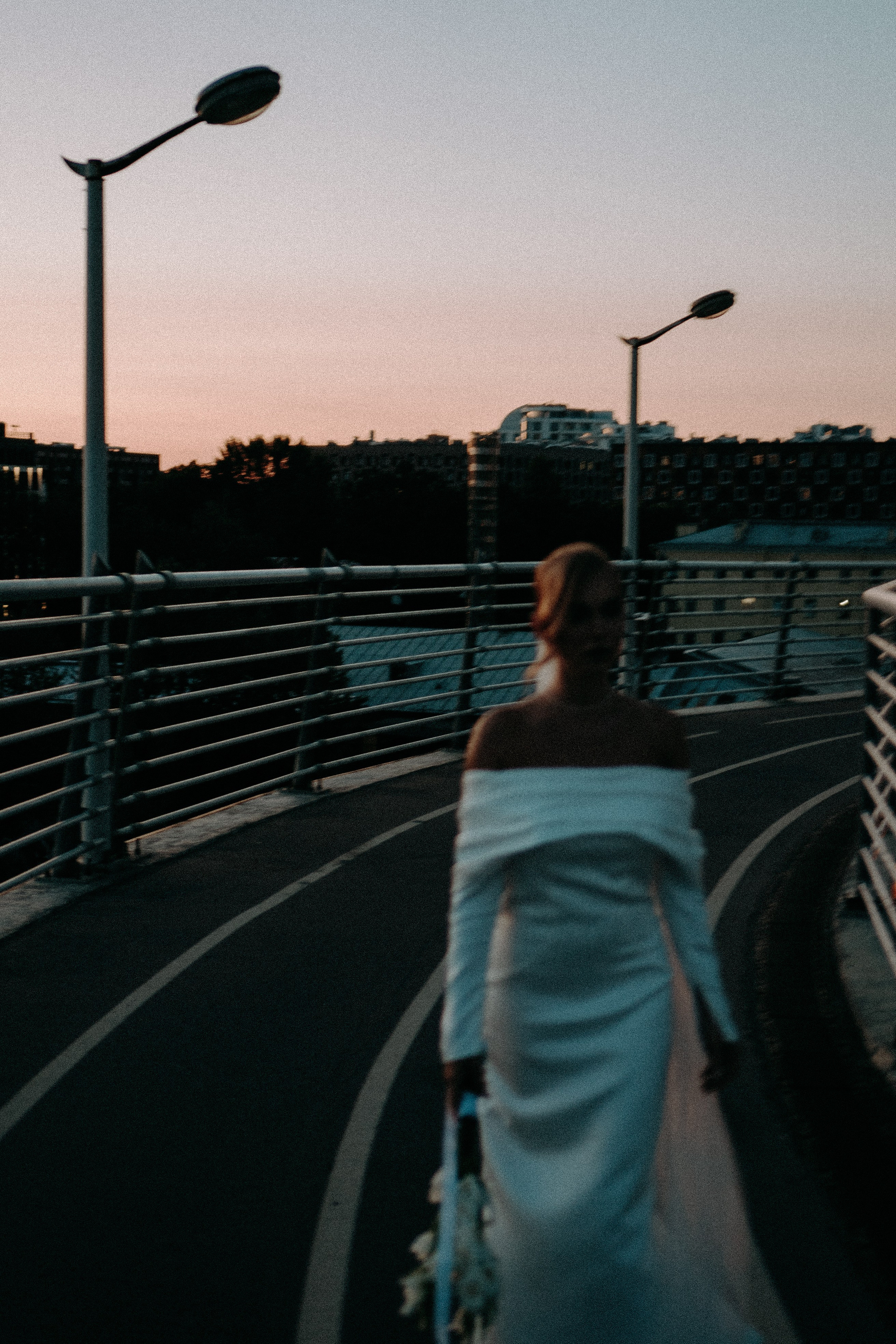 СВАДЕБНАЯ СЬЕМКА ВОЗЛЕ МСОТА БЕТАНКУРА НА КАБРИОЛЕТЕ. Профессиональный фотограф, Санкт-Петербург — Виктория Богомолова