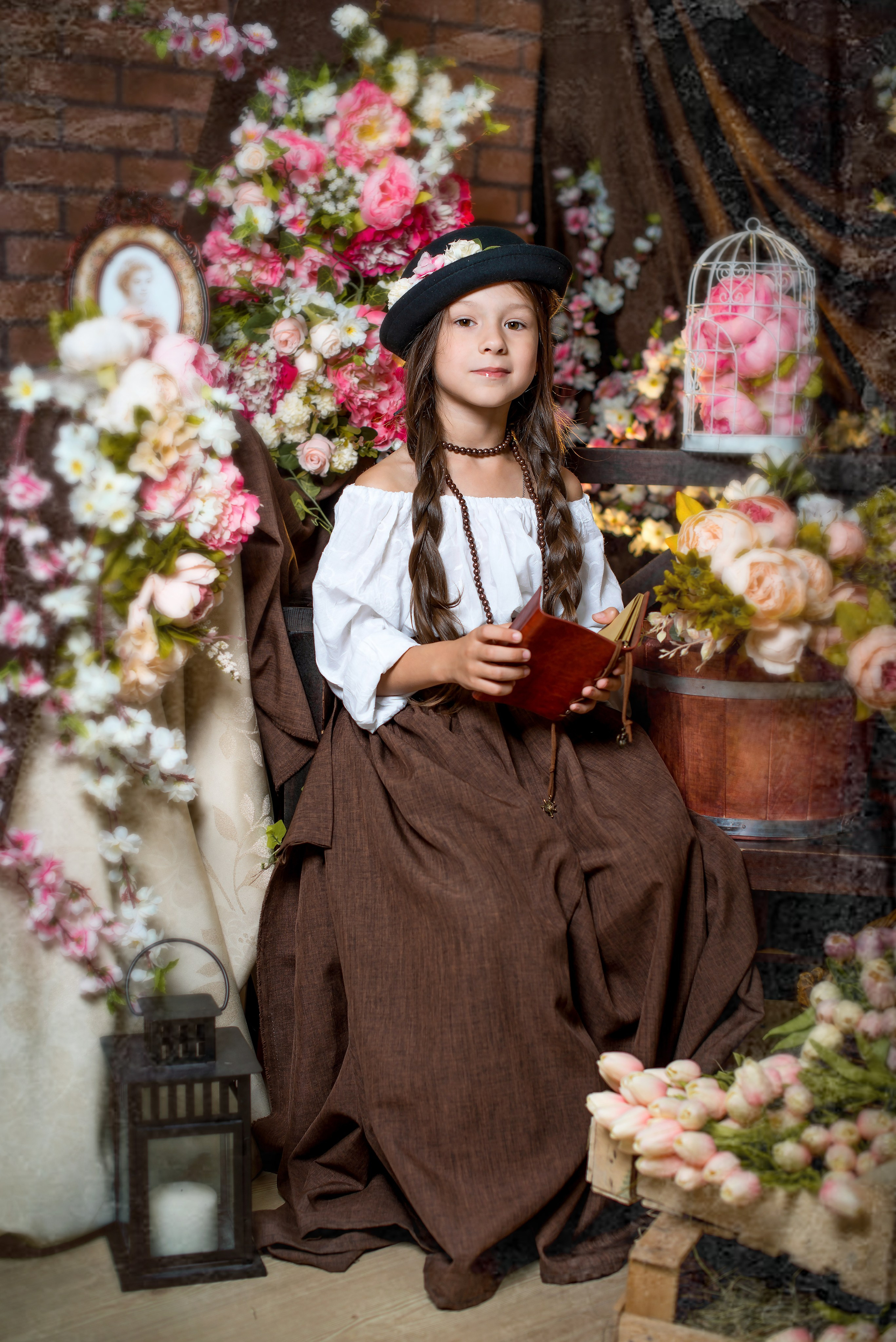 Цветочница. Татьяна Гойда портретный и семейный фотограф Ленск. Выпускные альбомы