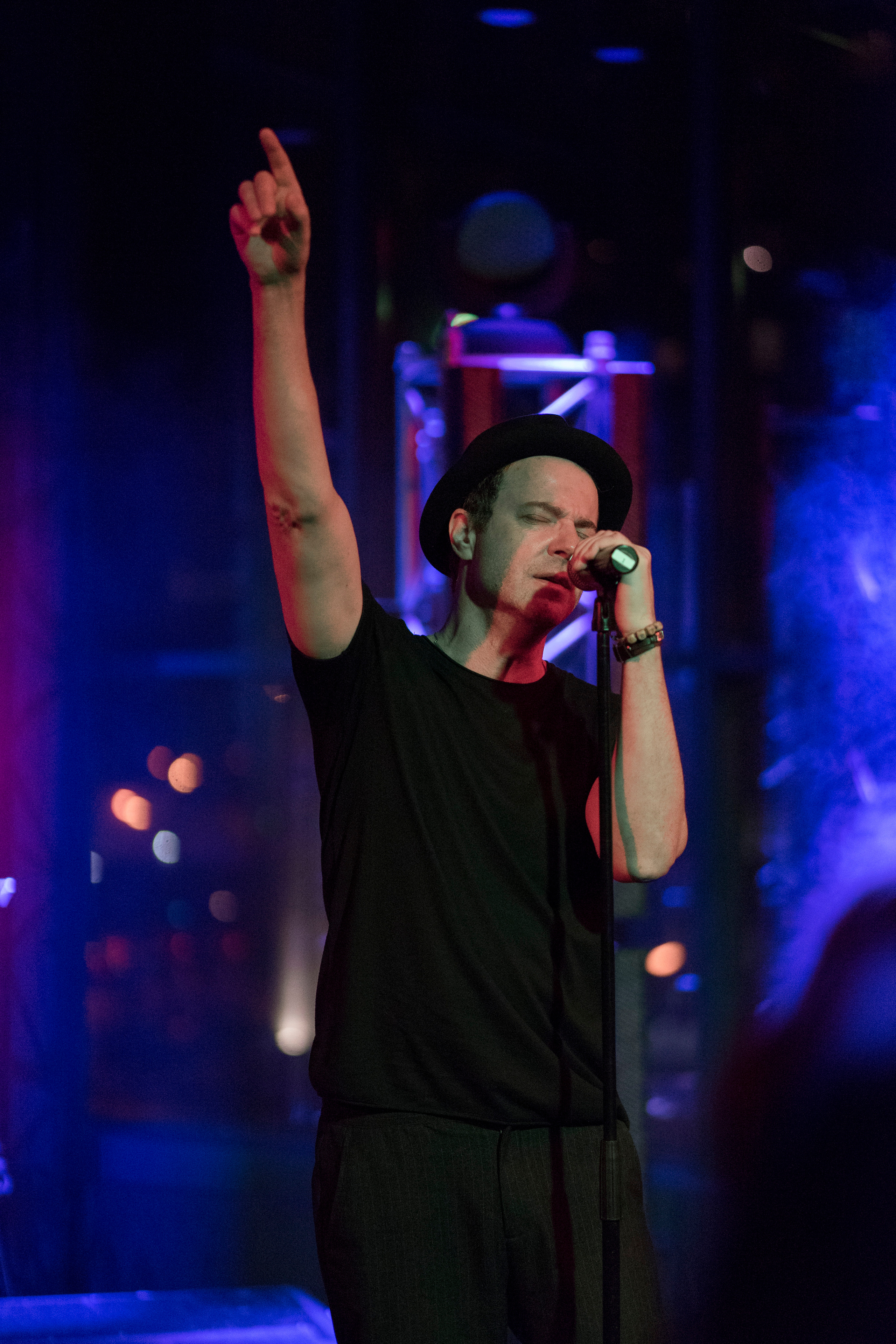 2019-11-06 (О2 Zero People). Главная