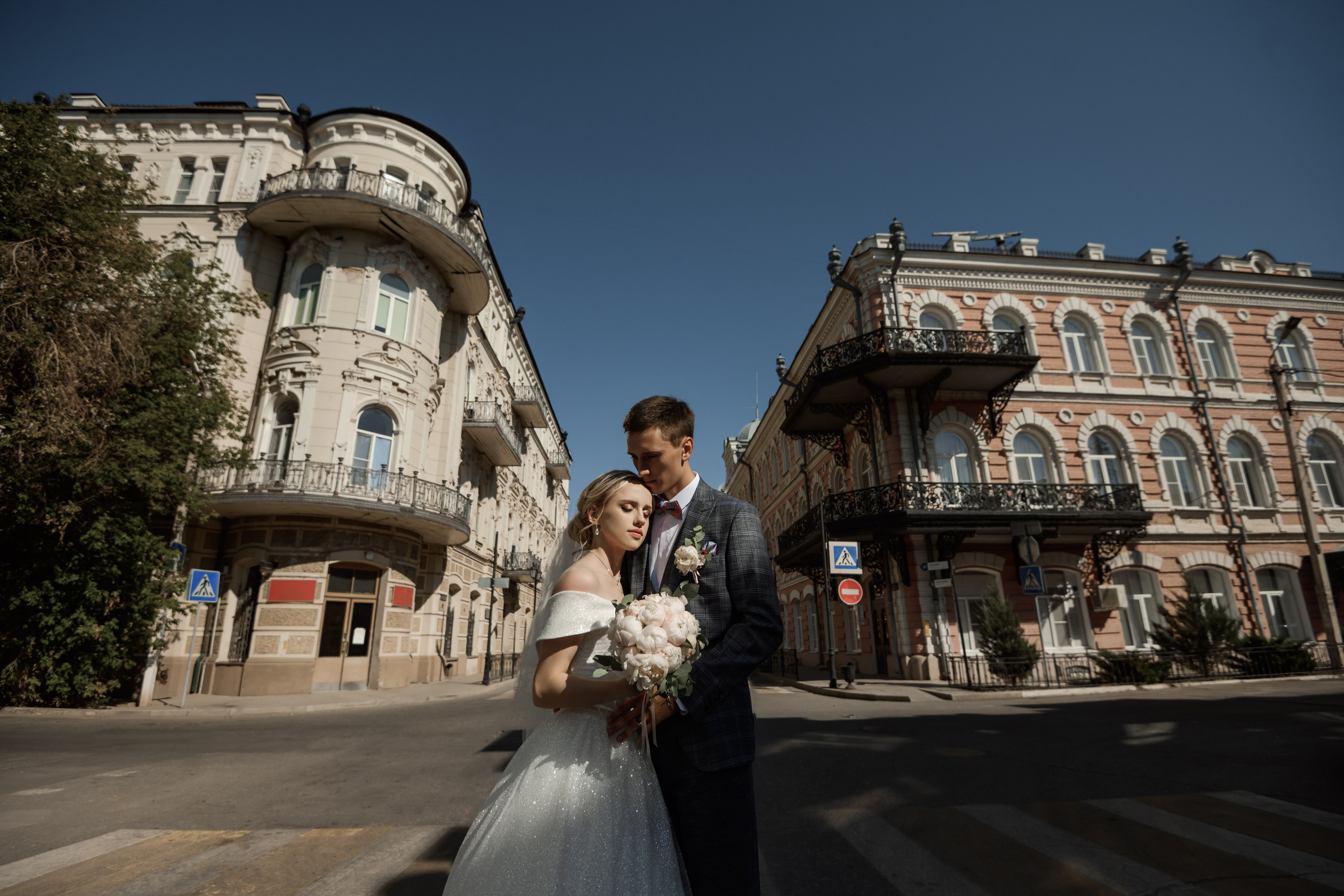 B & A. Свадебный фотограф в г. Астрахань. Так же выезжаю в другие города