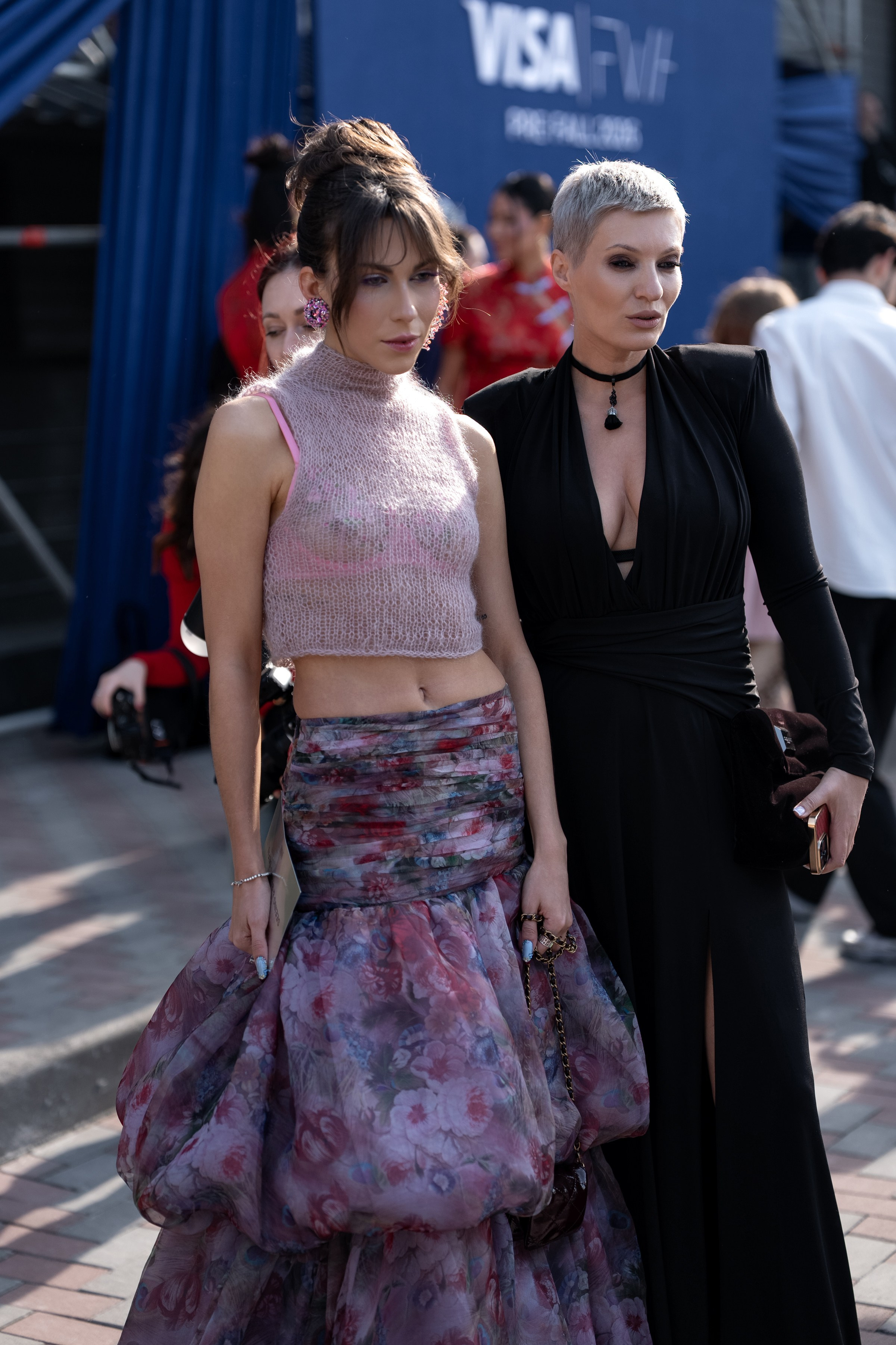 Visa Fashion Week Almaty Pre-Fall 2026 April StreetStyle Day 1. Сайт Алматинского НЮ АРТ, будуар и фэшн фотографа Дениса Карпенко