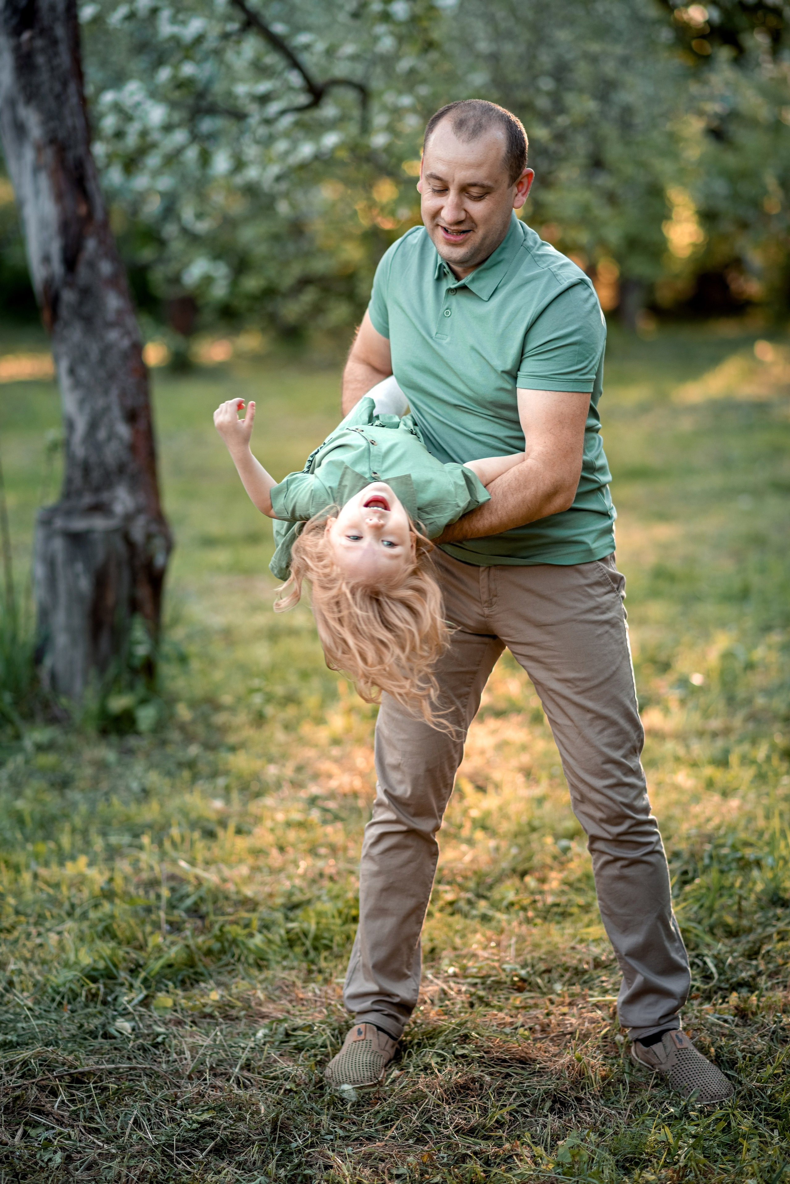 Семейная фотосессия в цветении. Ясная Поляна. Семейный и детский фотограф в Туле Светлана Воронкова