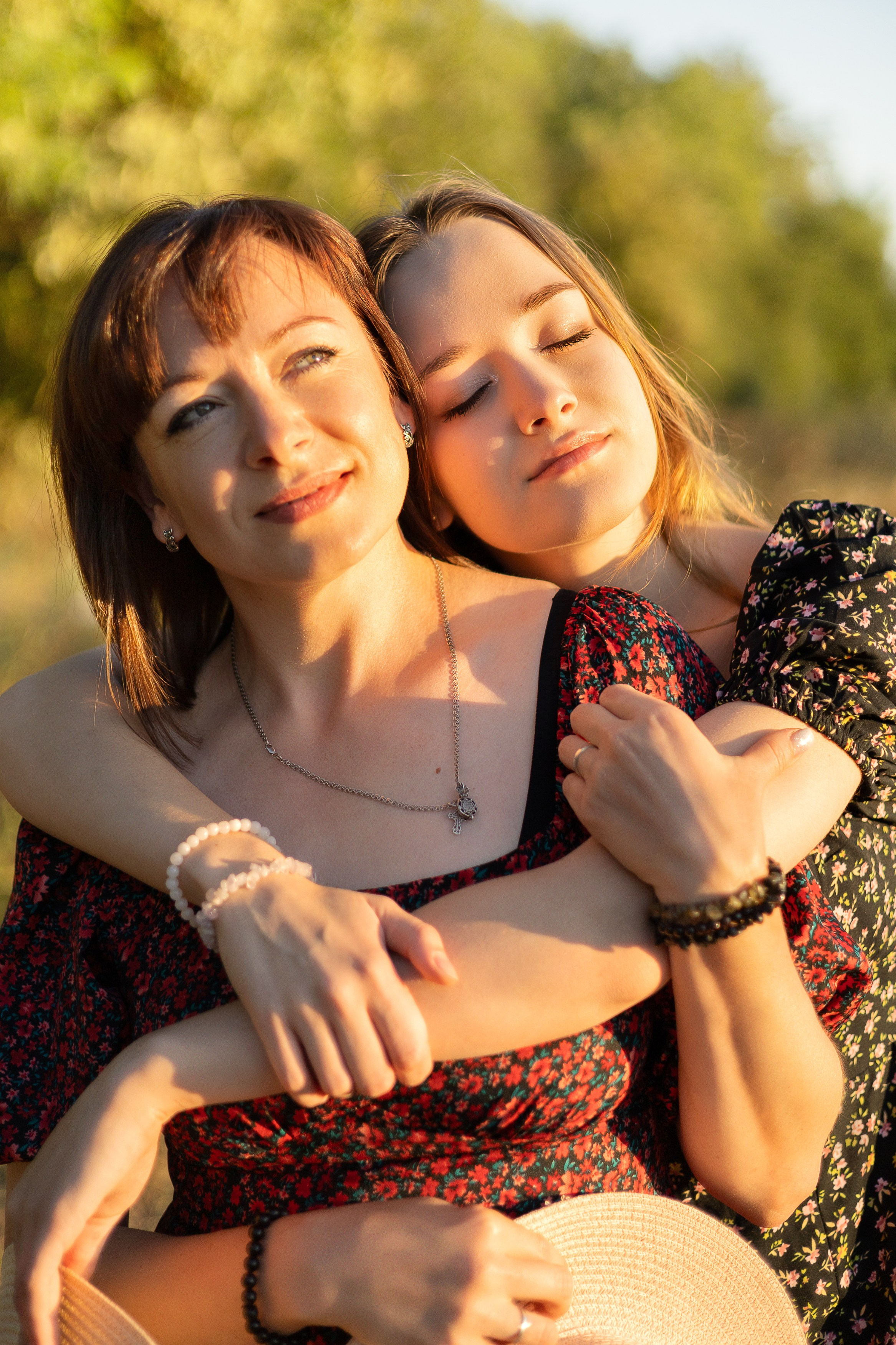 Виктория и Алина. Мама и дочка