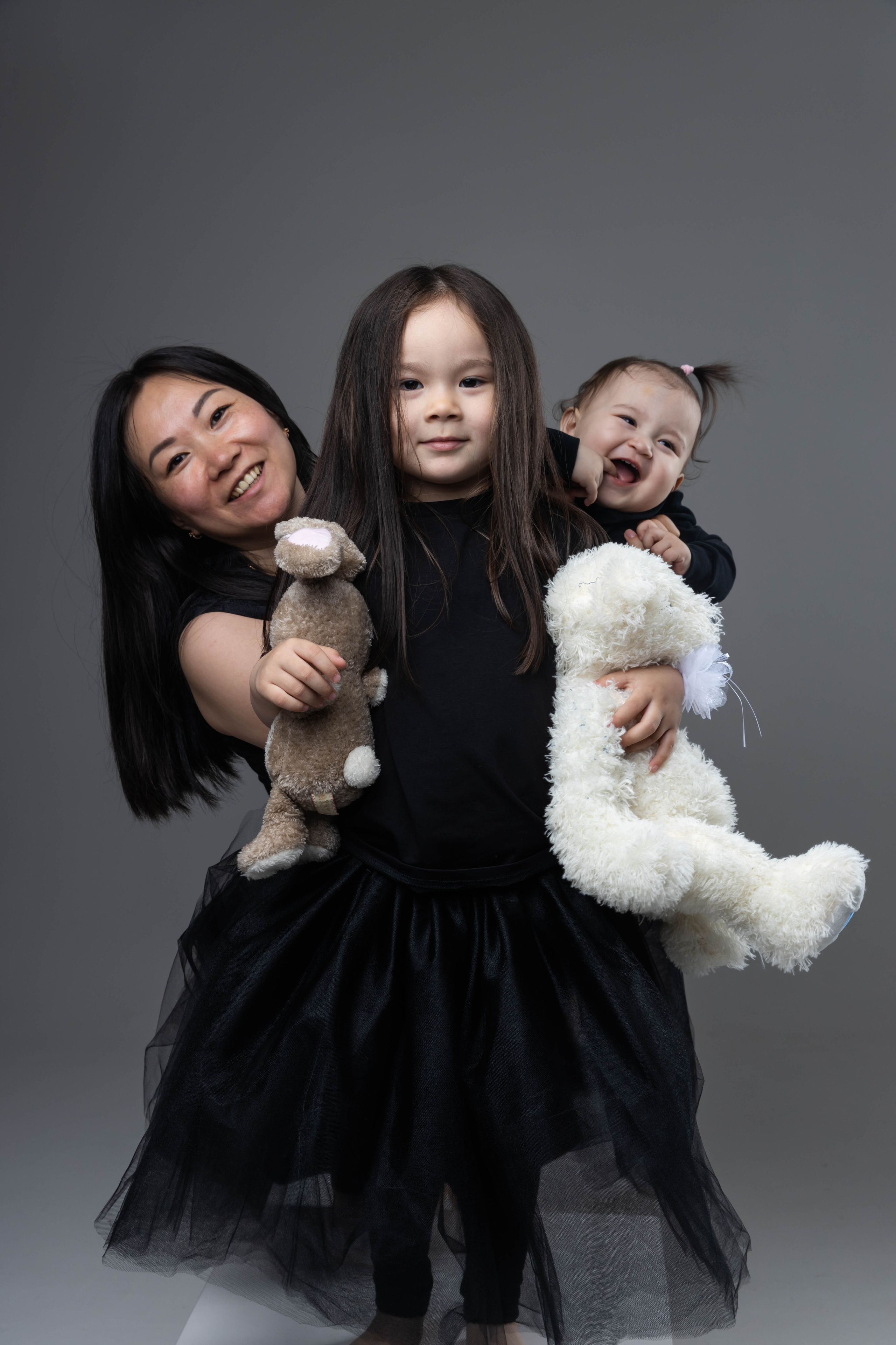 Alice and Sofi. Maxim Tsoy Photography