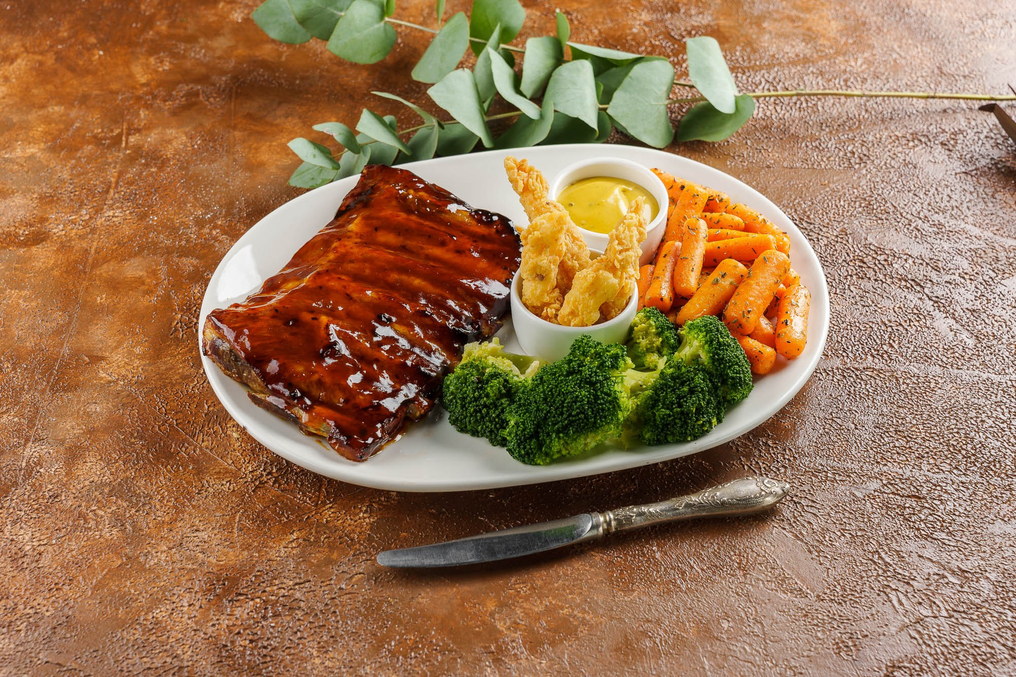 Каталожная съёмка. FOODCASE — дизайн, айдентика, фото и видео для ресторанов и food-брендов