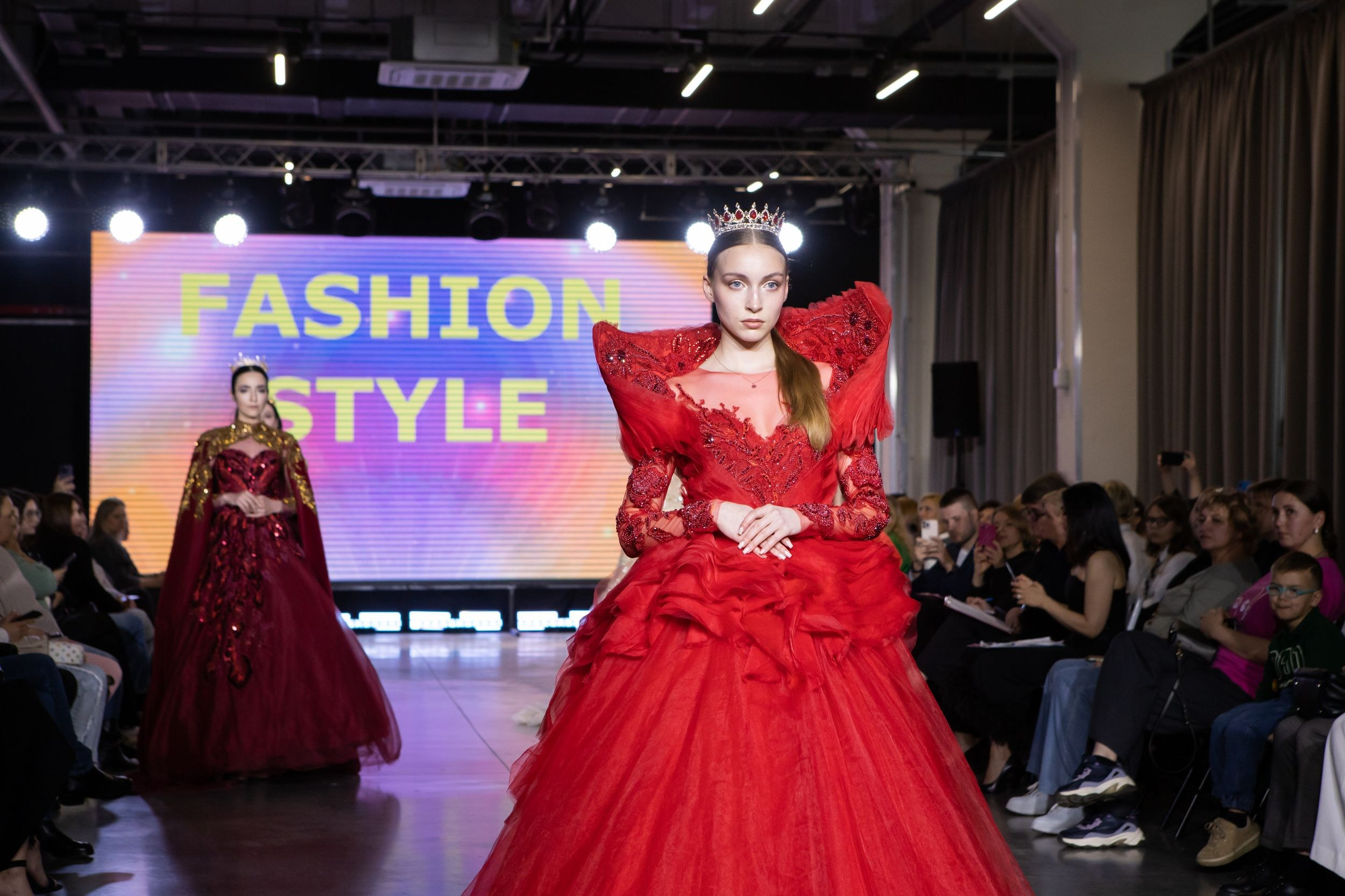 Фестиваль моды и красоты Fashion Style (11 мая 2024). Репортажный фотограф Алексей Пирязев