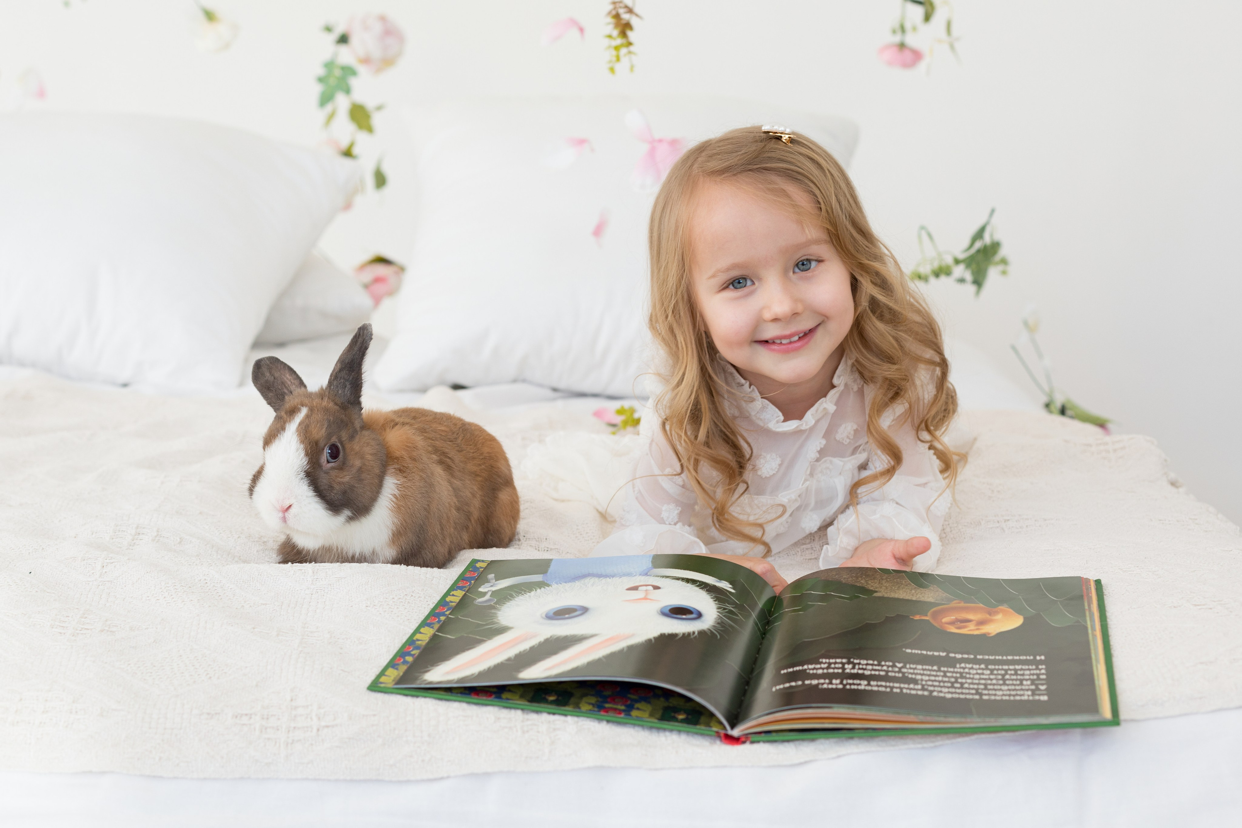 Фотосессия с детскими книгами. Детский и контент фотограф Надя Волкова Санкт-Петербург