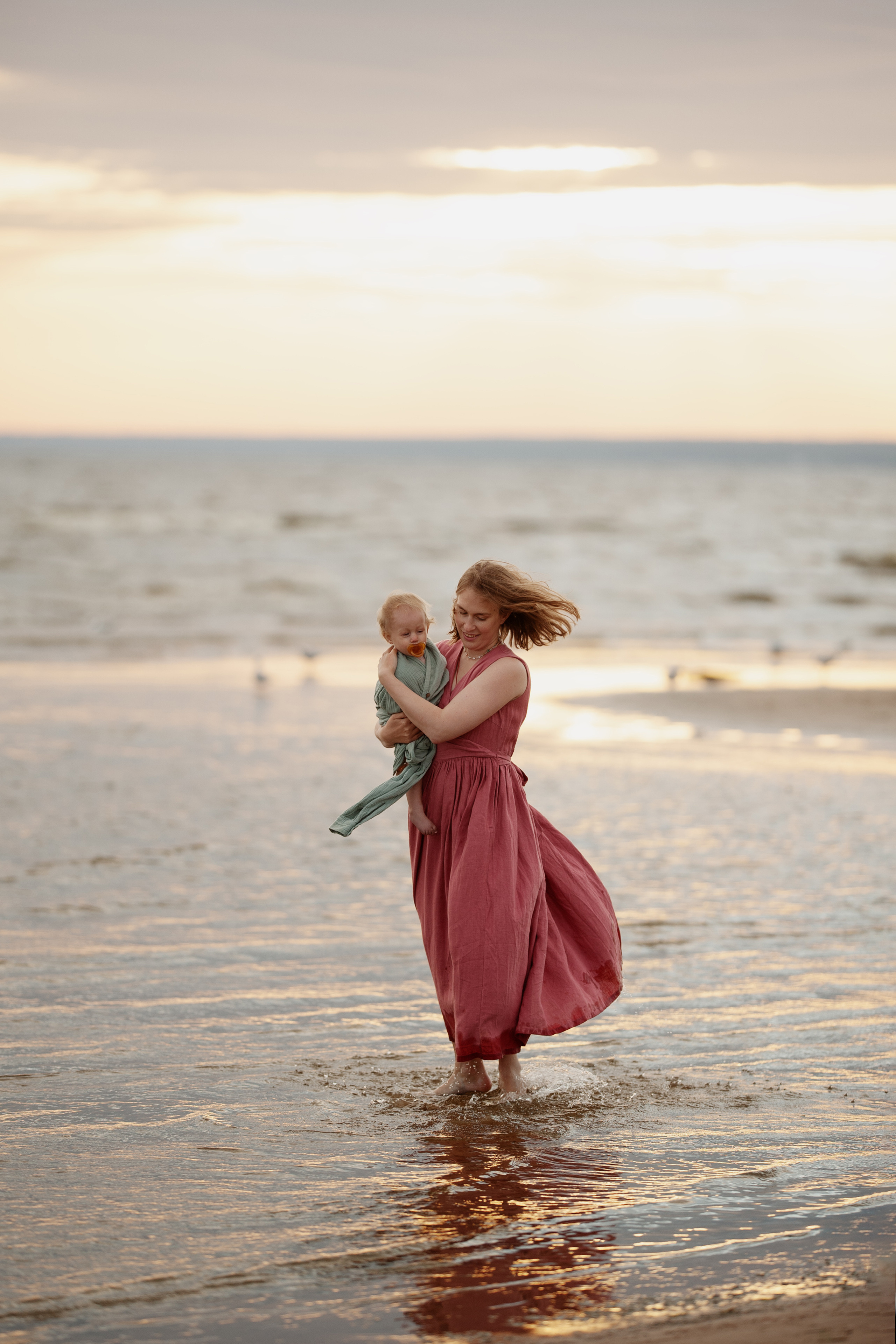 Ближе к закату. Ваш семейный фотограф