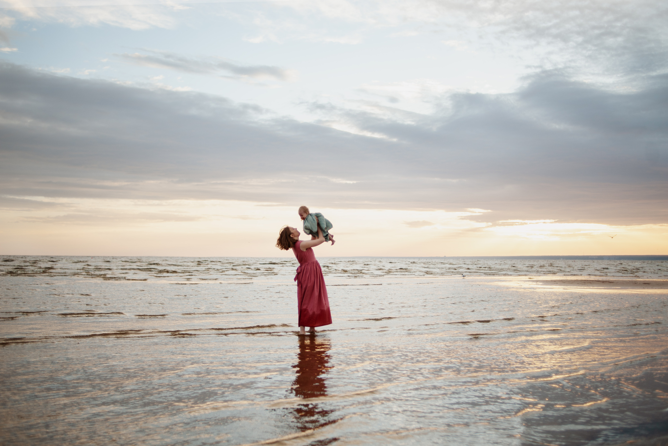 Ближе к закату. Ваш семейный фотограф