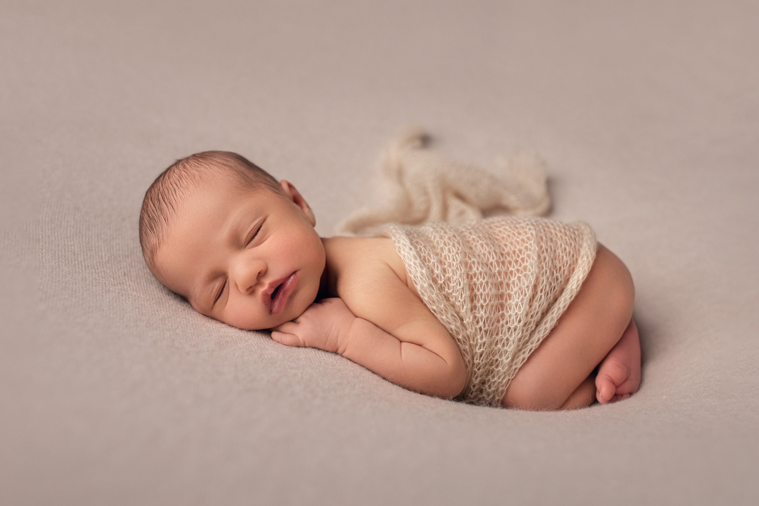 Фотосъемка новорожденных (ньюборн) детей в г. Ярославль и Ярославская. Профессиональный фотограф Елена Красилина г.Ярославль, г. Рыбинск