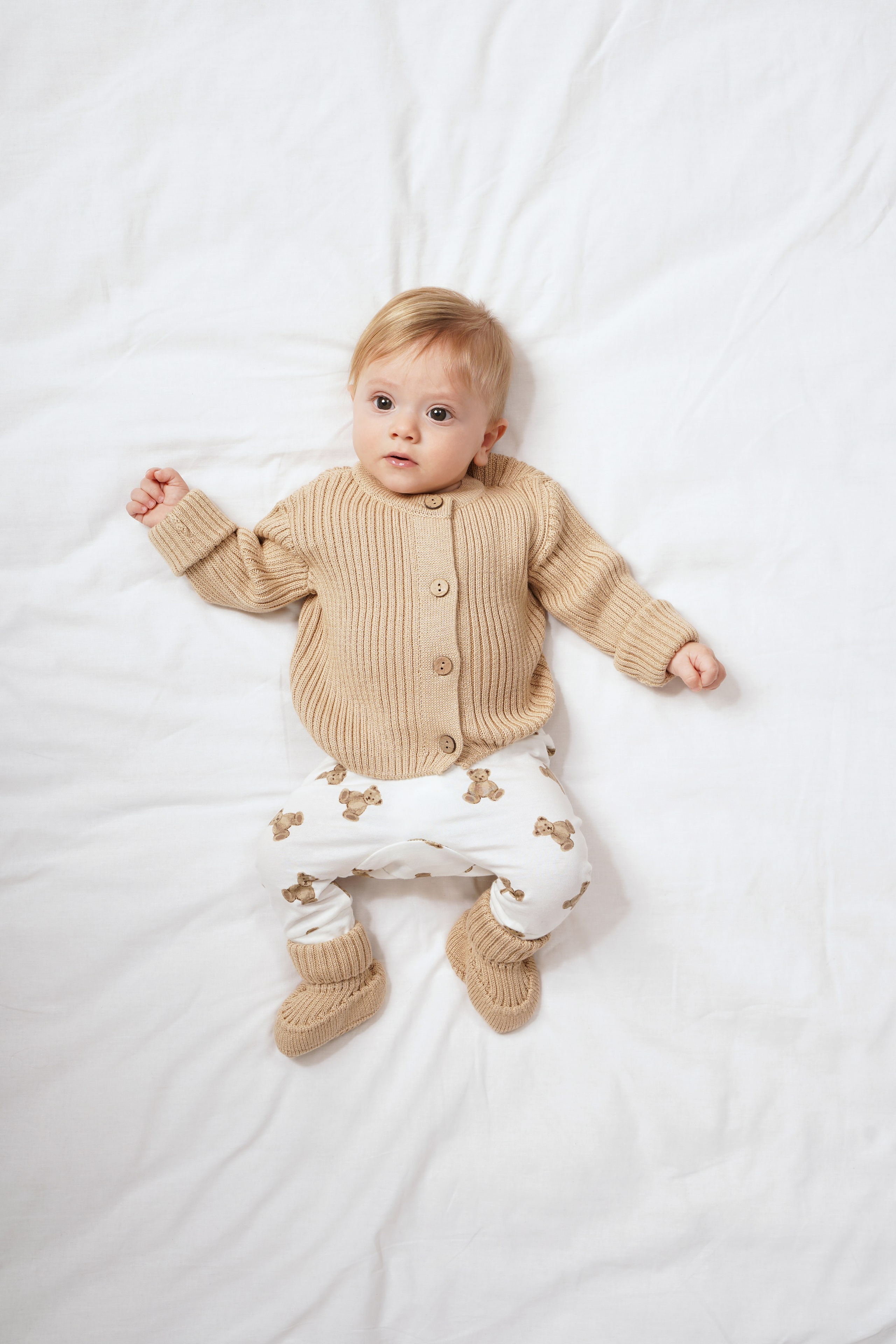 "Профессиональная детская фотосъемка для семейных портретов и воспоминаний""Высококачественная детская съемка новорожденных и малышей в студии""Рекламная детская фотосъемка для альбомов и подарков""Студийная детская съемка с креативными декорациями и позами""Коммерческая детская фотосъемка для маркетинга детских товаров""Фотография детской съемки с акцентом на эмоции и улыбки""Семейная детская съемка для портфолио и социальных сетей""Профессиональная детская фотосъемка с мягким освещением""Рекламные фото детской съемки для сайтов и брошюр""Высокоточная детская съемка для воспоминаний и презентаций""Детская фотосъемка высокого разрешения для семейных альбомов""Коммерческая детская съемка с фокусом на радость и развитие""Студийная фотосъемка детской съемки для брендов и маркетинга""Фотографии детской съемки для подарков и увеличения клиентов""Профессиональная детская съемка для каталогов и семейных историй" "Профессиональная каталожная фотосъемка товаров для e-commerce и интернет-магазинов""Высококачественная каталожная съемка одежды и аксессуаров с белым фоном""Рекламная каталожная фотосъемка для маркетинга продуктов и брендов""Студийная каталожная съемка с детальной проработкой текстур и материалов""Коммерческая каталожная фотосъемка для каталогов и онлайн-платформ""Фотография каталожной съемки с акцентом на дизайн и презентацию товаров""Предметная каталожная съемка для увеличения продаж в e-commerce""Профессиональная каталожная фотосъемка с использованием студийного освещения""Рекламные фото каталожной съемки для сайтов и социальных сетей""Высокоточная каталожная съемка товаров для презентаций и брошюр""Каталожная фотосъемка высокого разрешения для онлайн-магазинов""Коммерческая каталожная съемка с фокусом на качество и детализацию""Студийная каталожная фотосъемка для брендов и ритейла""Фотографии каталожной съемки для маркетинговых кампаний""Профессиональная каталожная съемка для каталогов и увеличения конверсии"