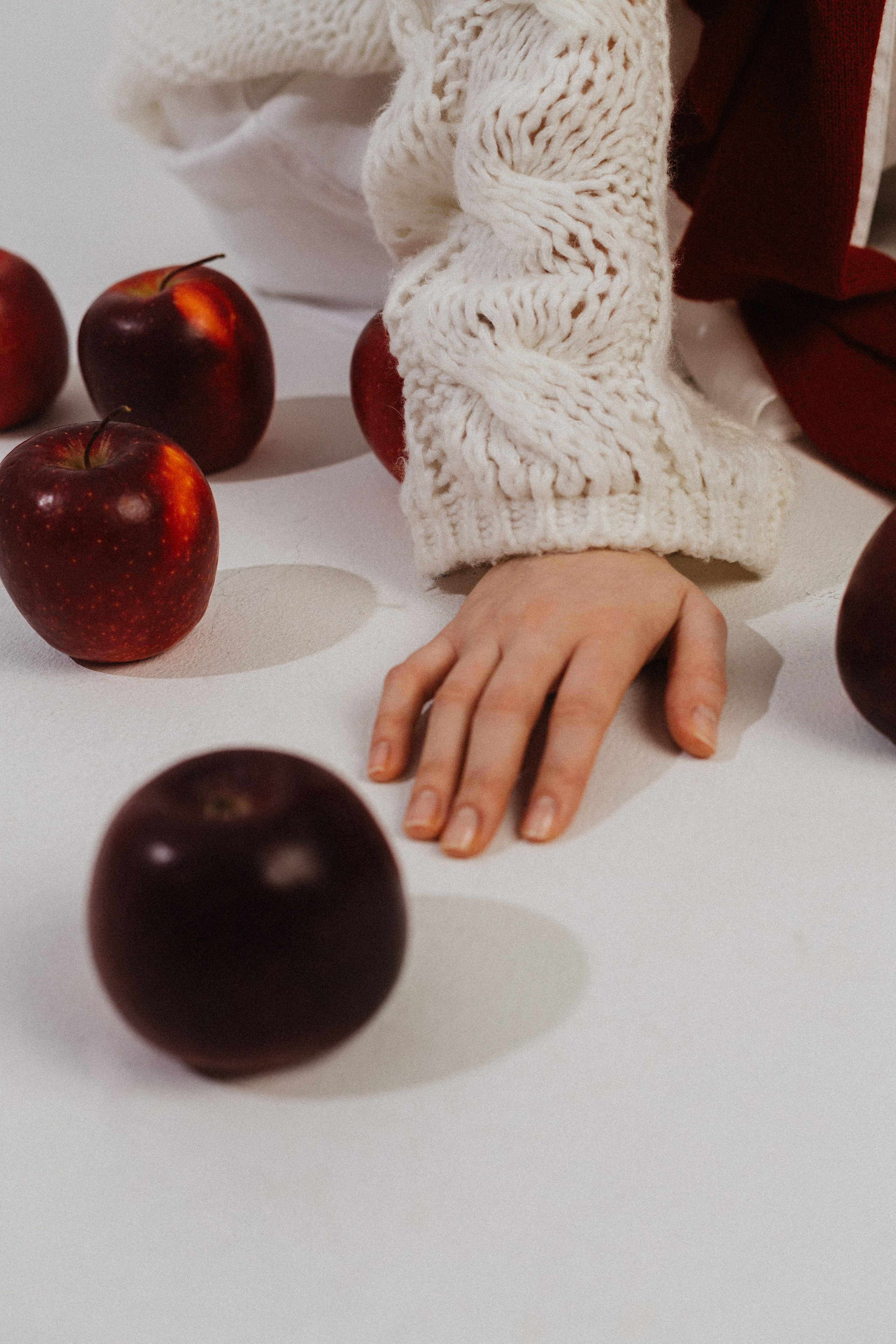 Аня с яблоками. Портретный фотограф Москва Юлия Трякина