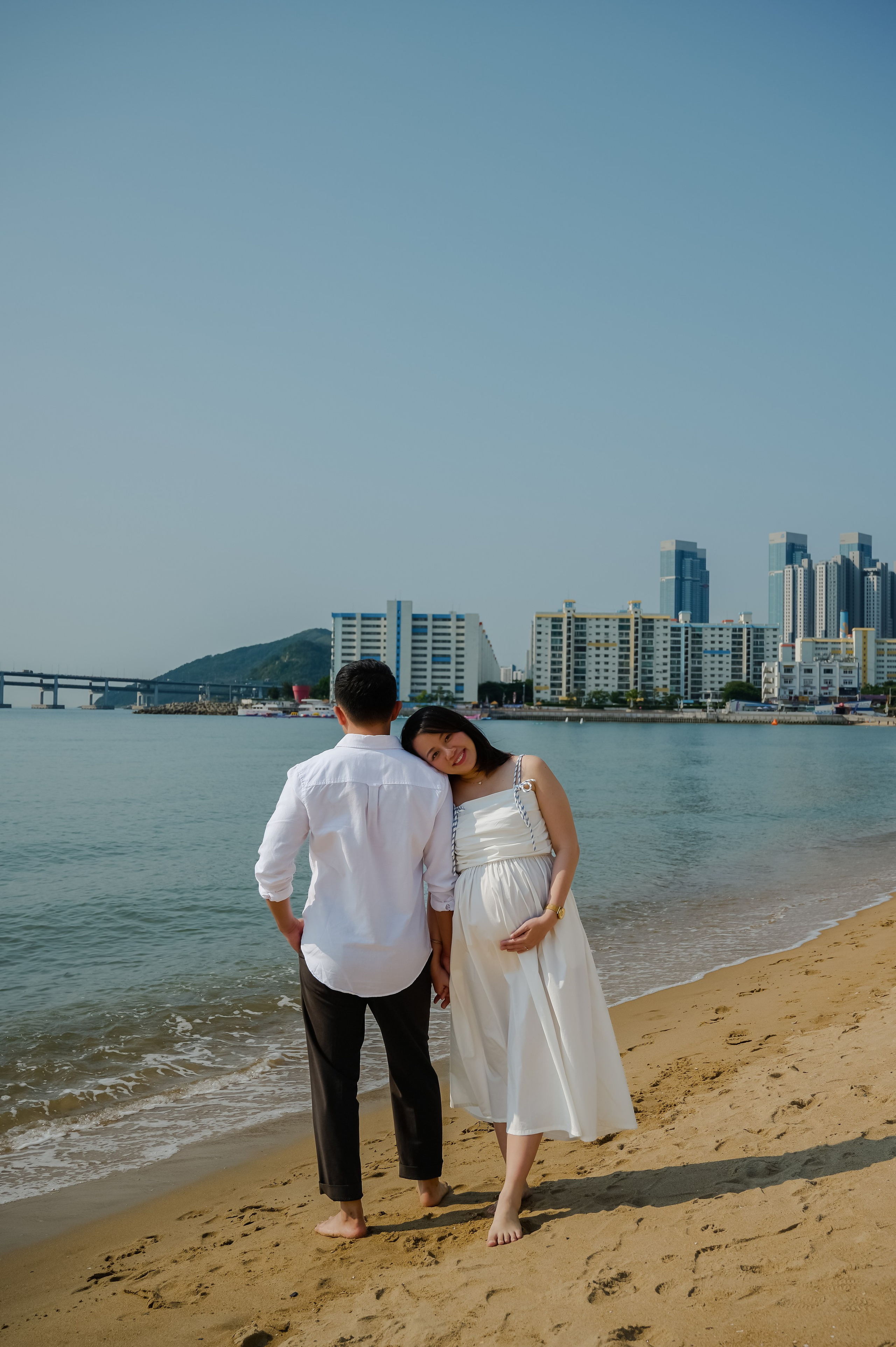 Maternity photoshoot at Gwangalli in Busan. Busan photographer | Фотограф Пусан