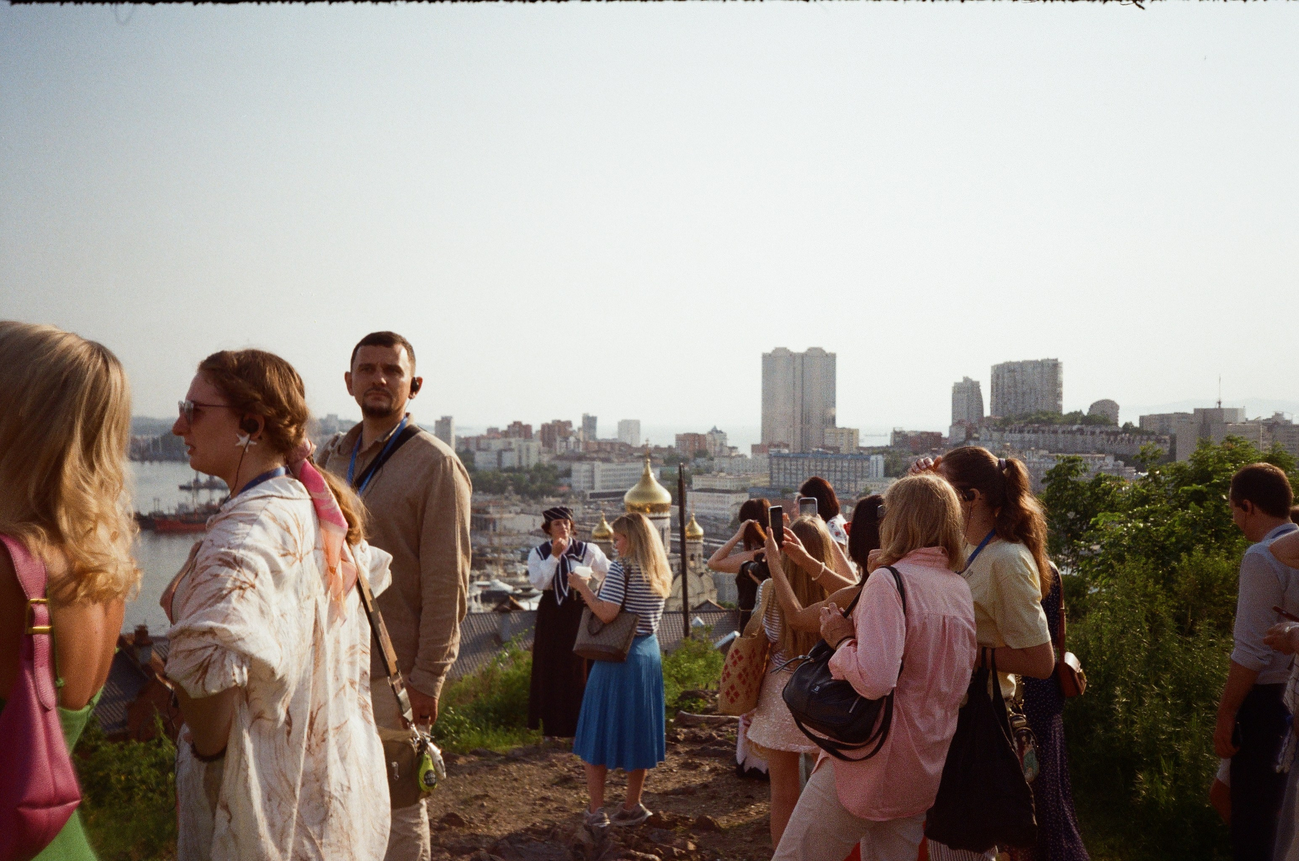 Плёнка весна-лето 2025. Ирина Чернова — портретный фотограф и маркетолог из Владивостока