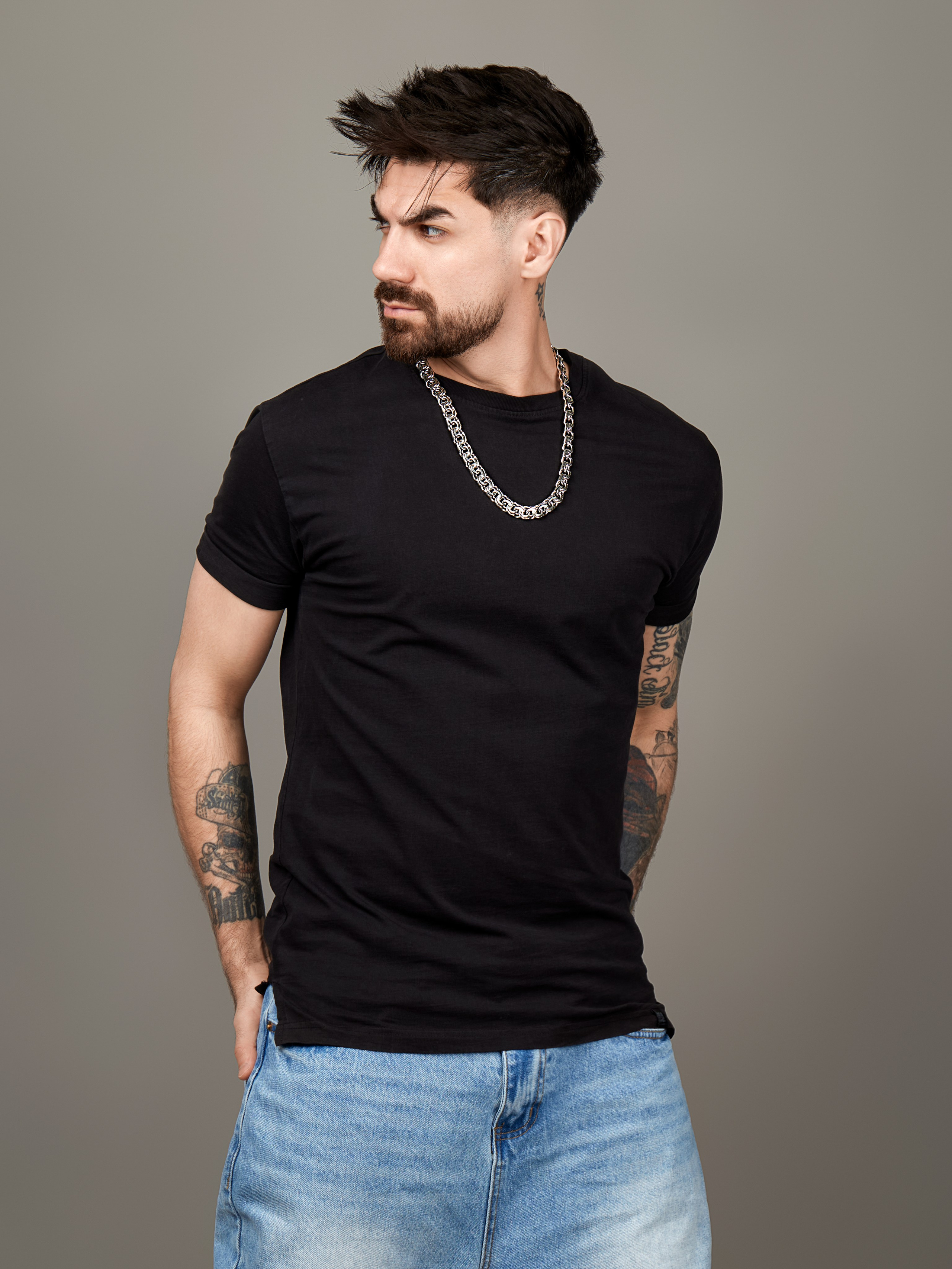 Модельная съемка мужских цепей для брендов в Москве. Фотограф Анна Татаурова | Авторская фотосъемка в Москве