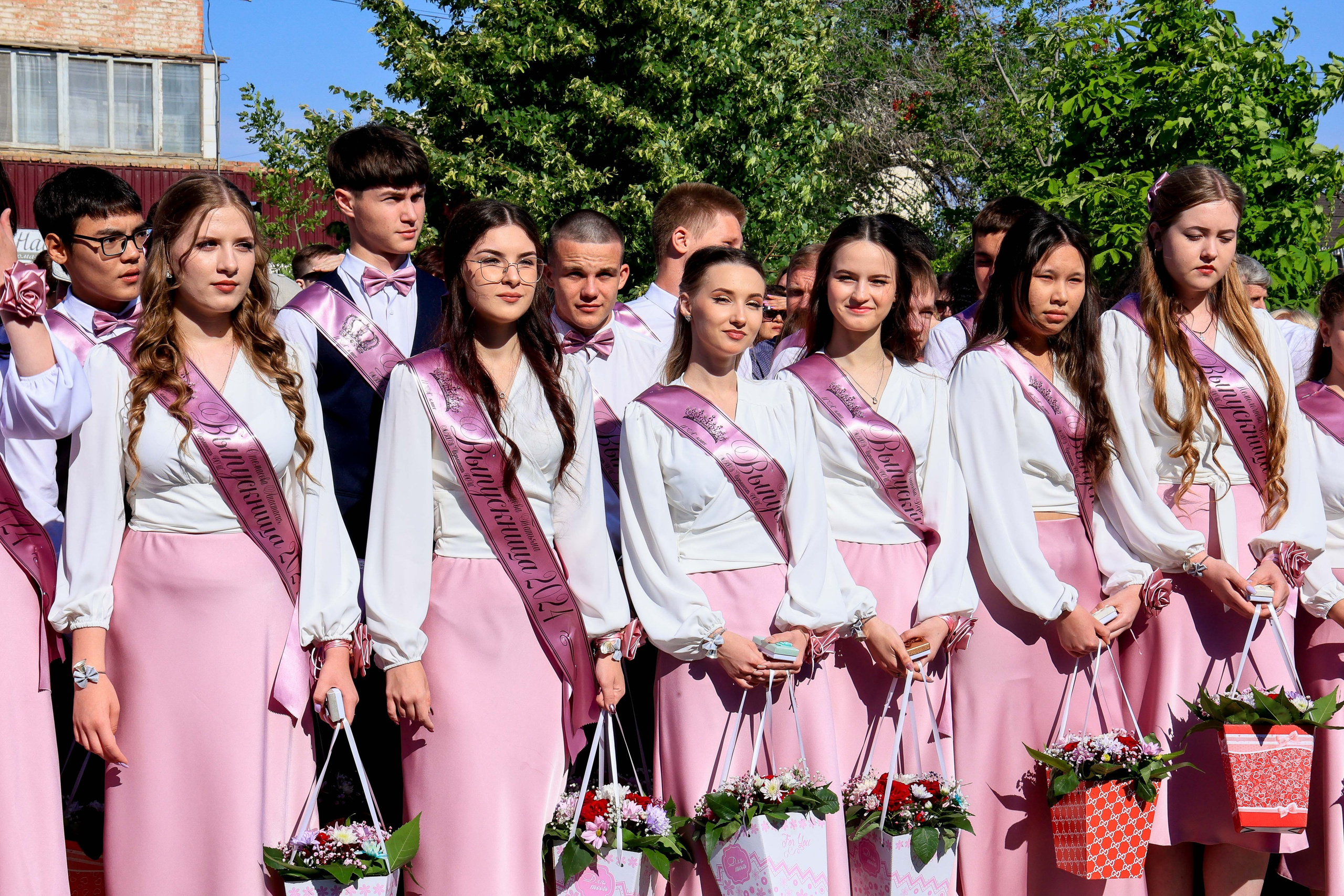 ШКОЛА ПОСЛЕДНИЙ ЗВОНОК. Свадебный фотограф — видеограф в г. Астрахань Екатерина Юмашева