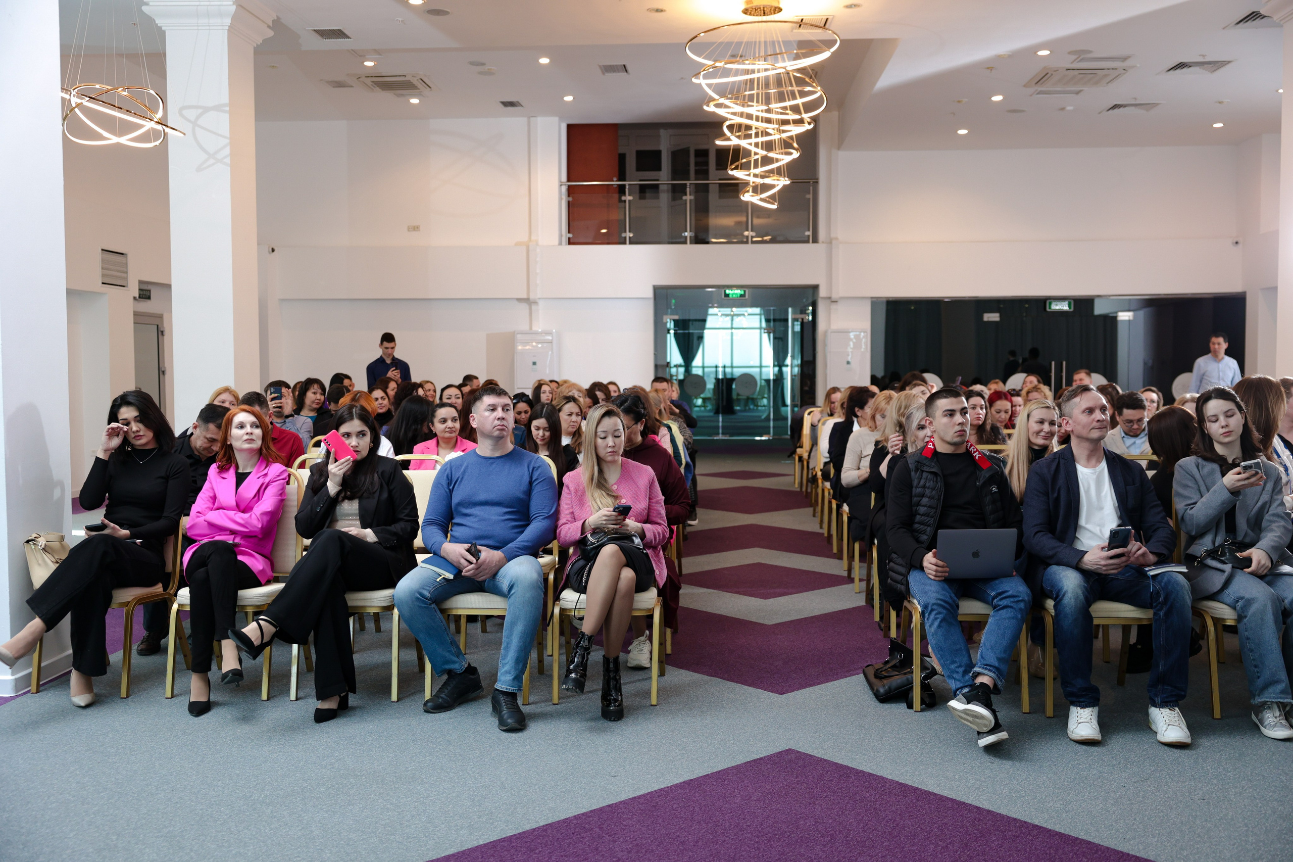 Конференция в Grand Hotel. Свадебный фотограф Астрахань