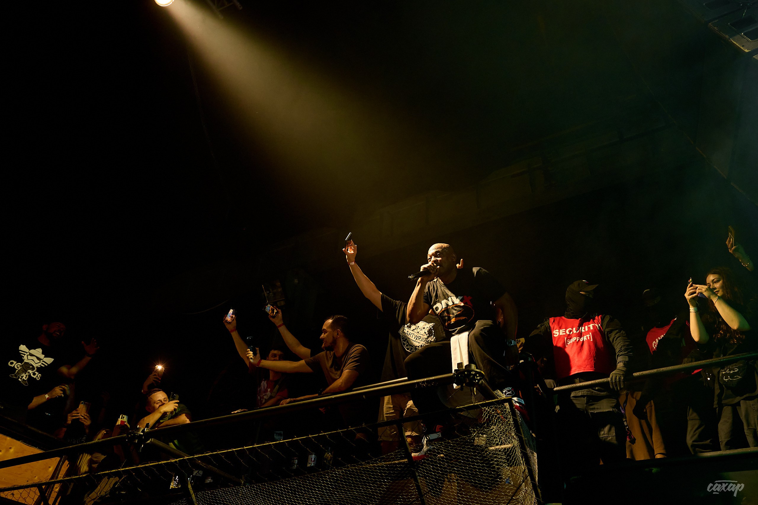 ONYX. Профессиональный фотограф в Екатеринбурге Юра Сахар