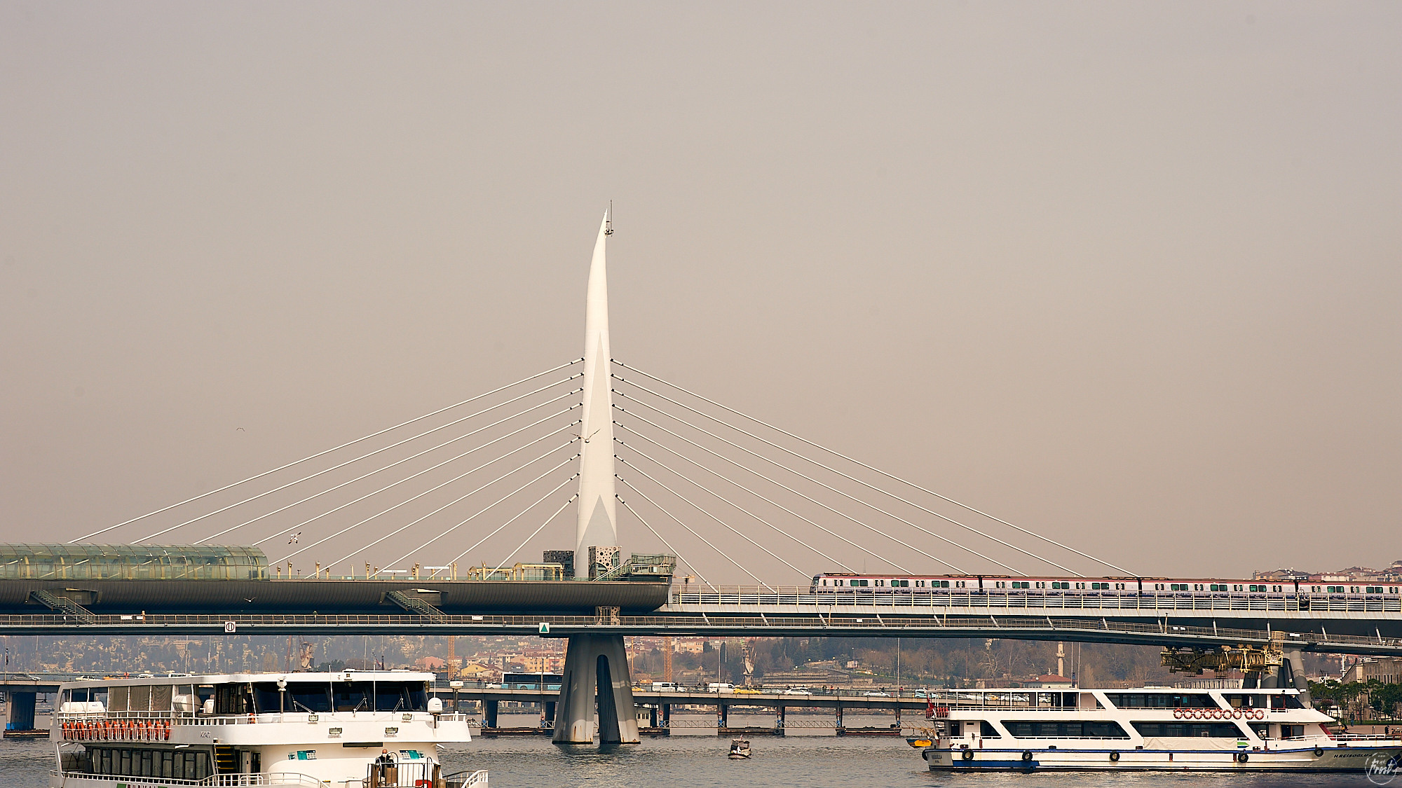 Istanbul, April 2021. Фотографии отовсюду и обо всем