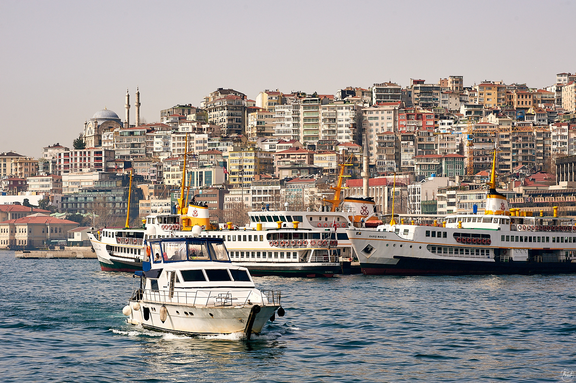 Istanbul, April 2021. Фотографии отовсюду и обо всем