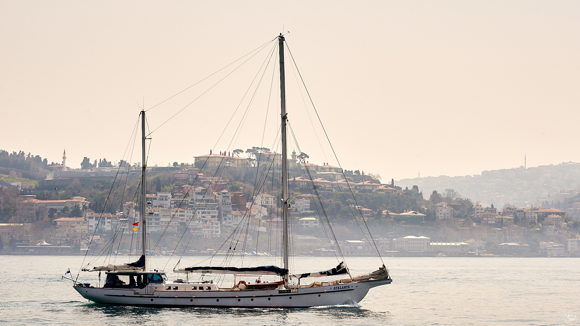Istanbul, April 2021. Фотографии отовсюду и обо всем