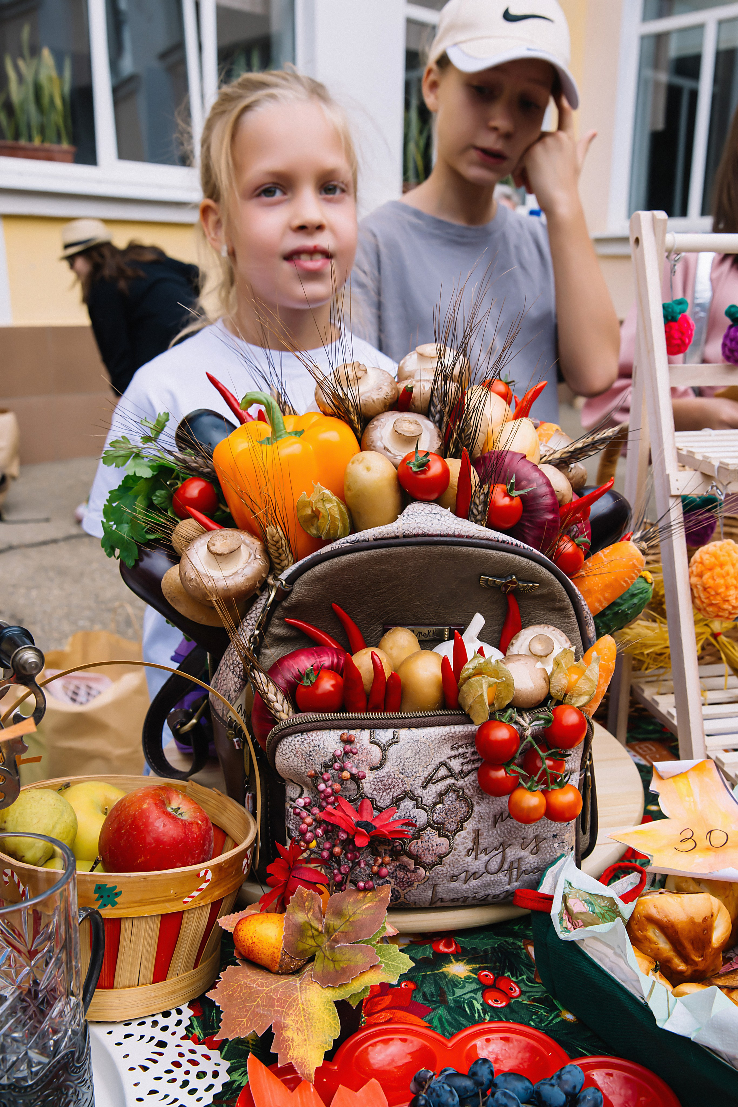 Школьная ярмарка Лицей№ 4. Фотограф и Видеограф в Краснодаре Юлия Солодченко