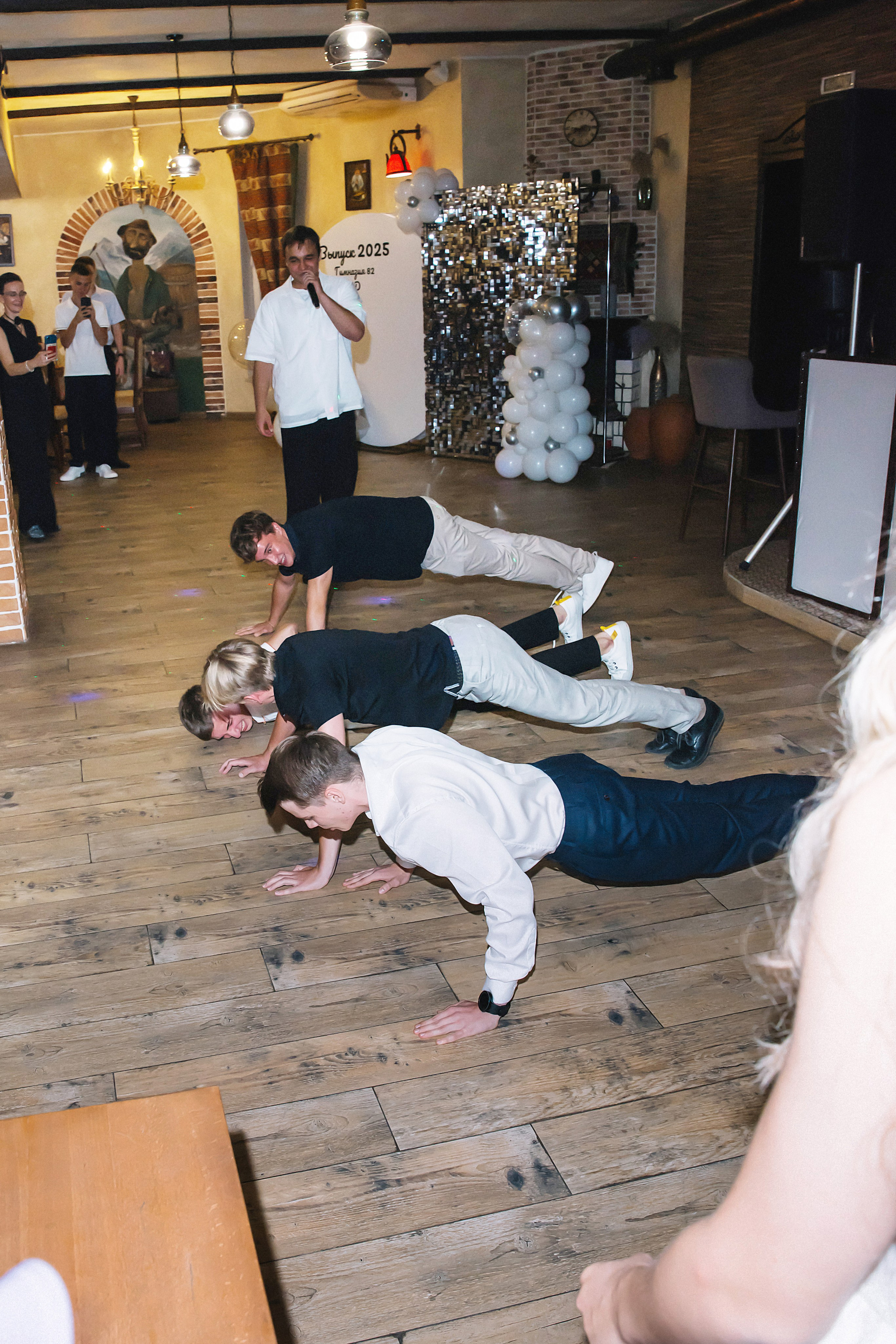 9 класс Гимназия 82. Фотограф и Видеограф в Краснодаре Юлия Солодченко