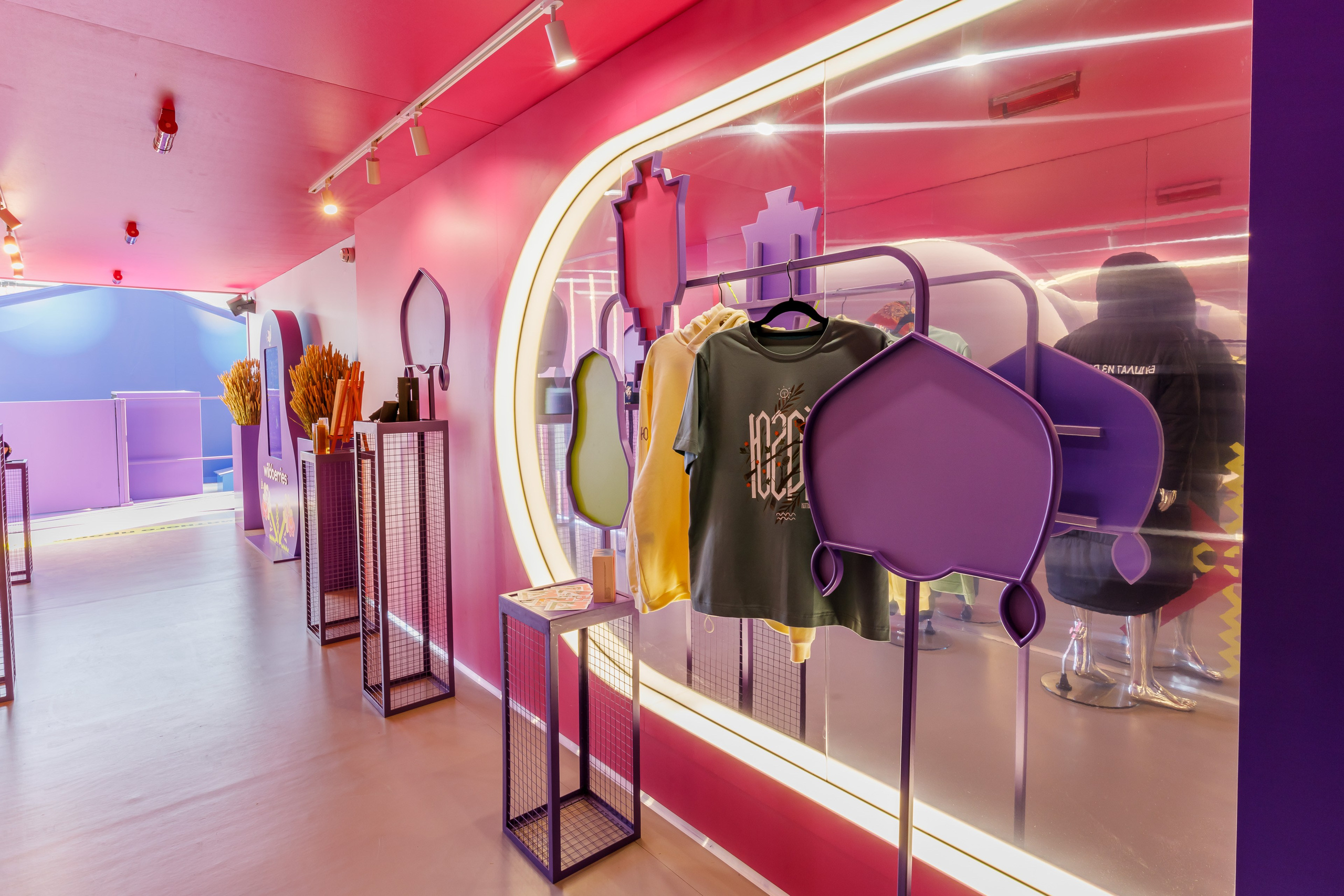 Wildberries на ПМЭФ'24. Репортажный фотограф Москва Сергей Мирошников