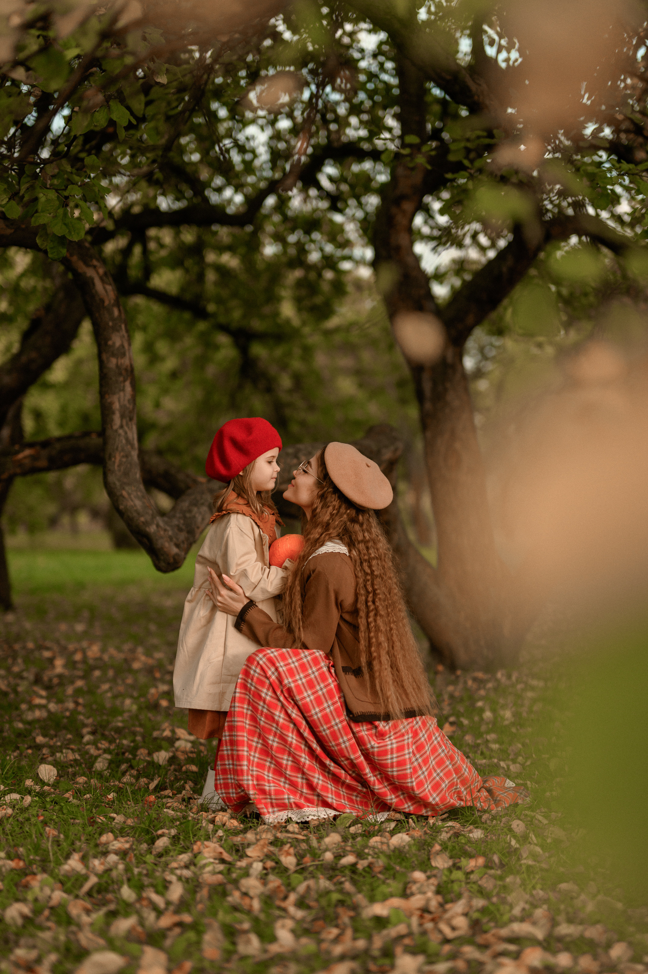 Фотосессия мама и дочка в парке. Semerlina.ru