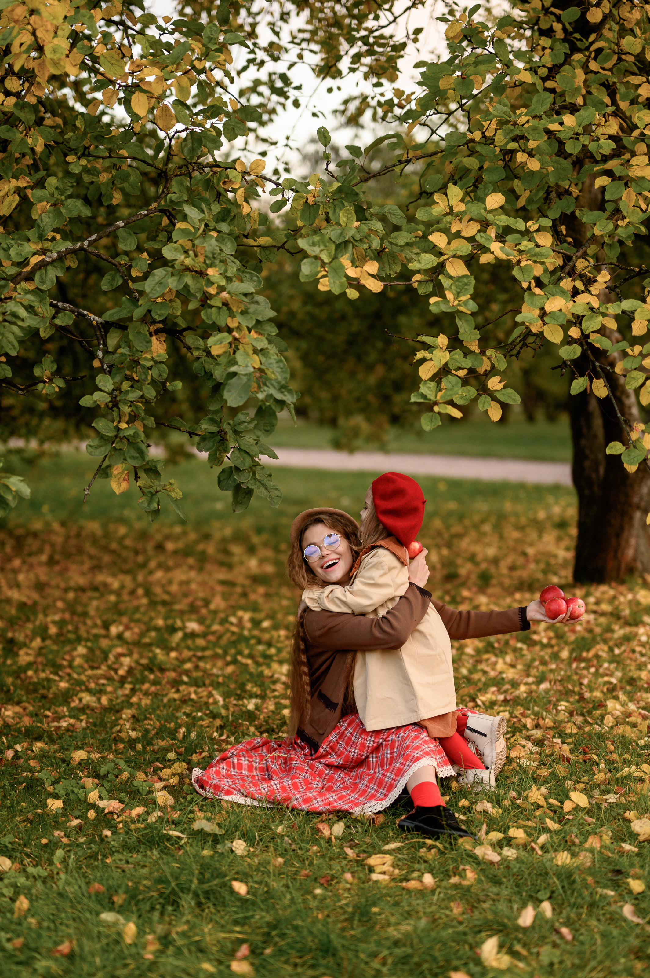 Фотосессия мама и дочка в парке. Semerlina.ru