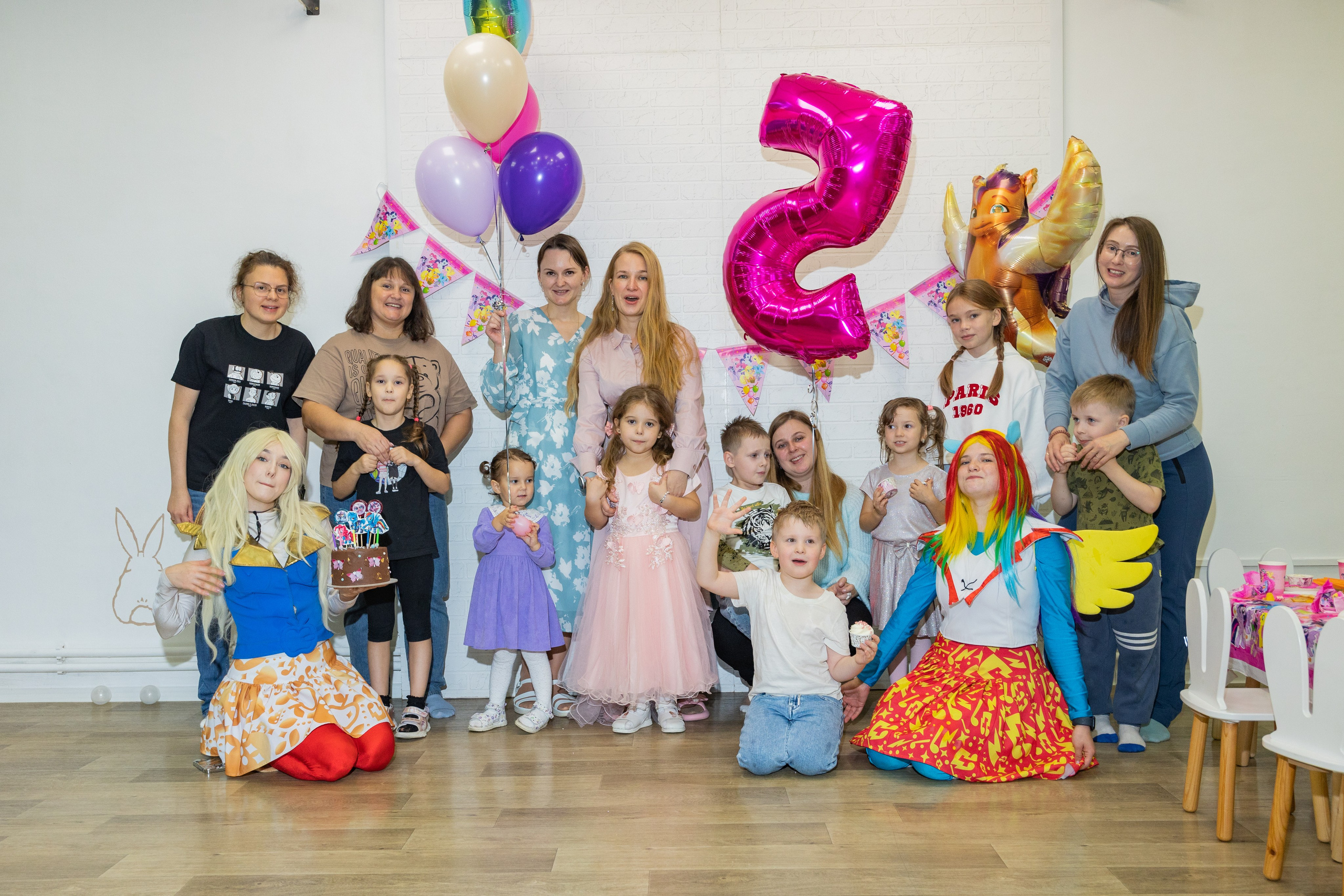 День Рождение Есении в Rabbit Holl. Выпускные альбомы во Владивостоке