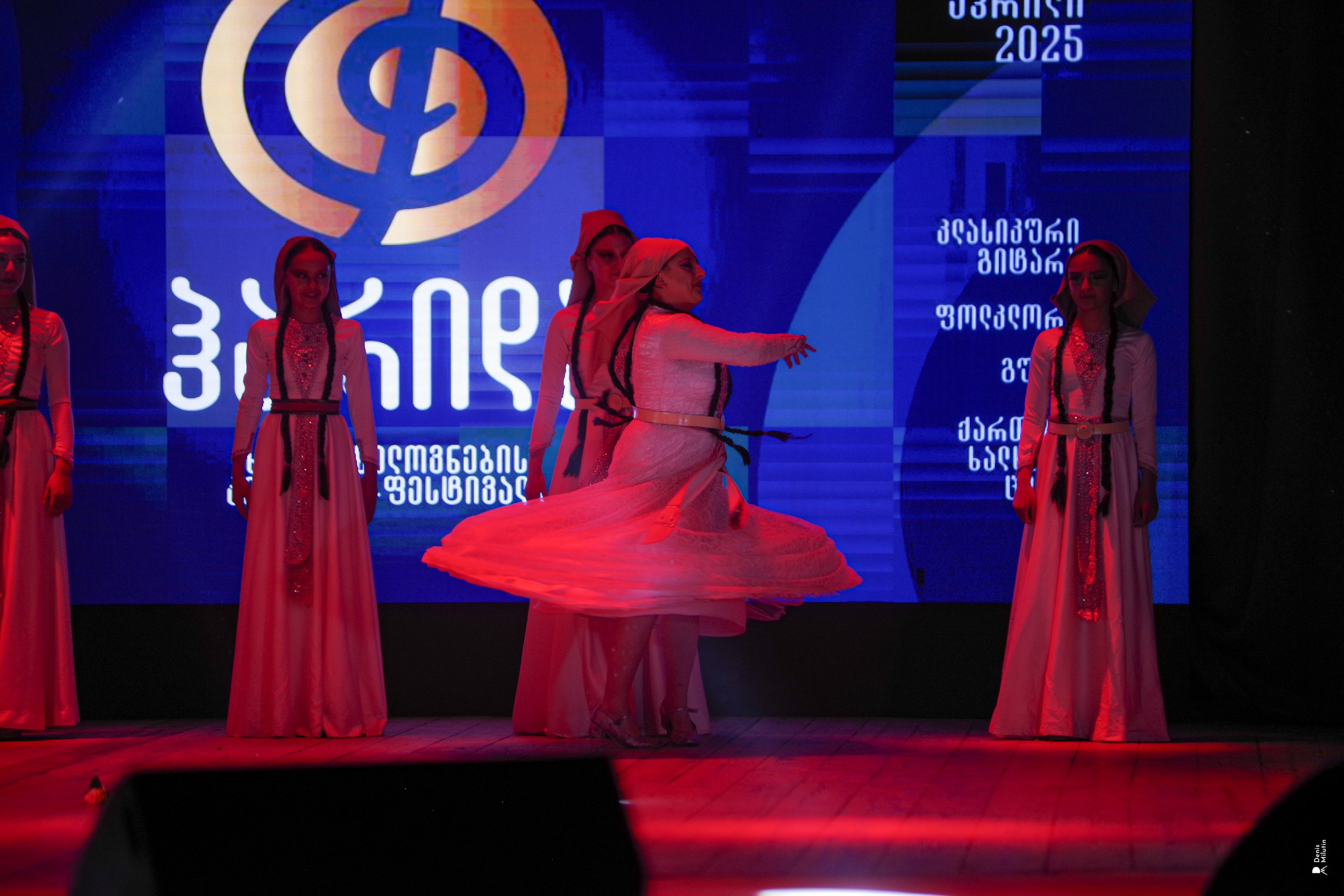 Танцы в Хоби. Портретный фотограф Денис Милютин