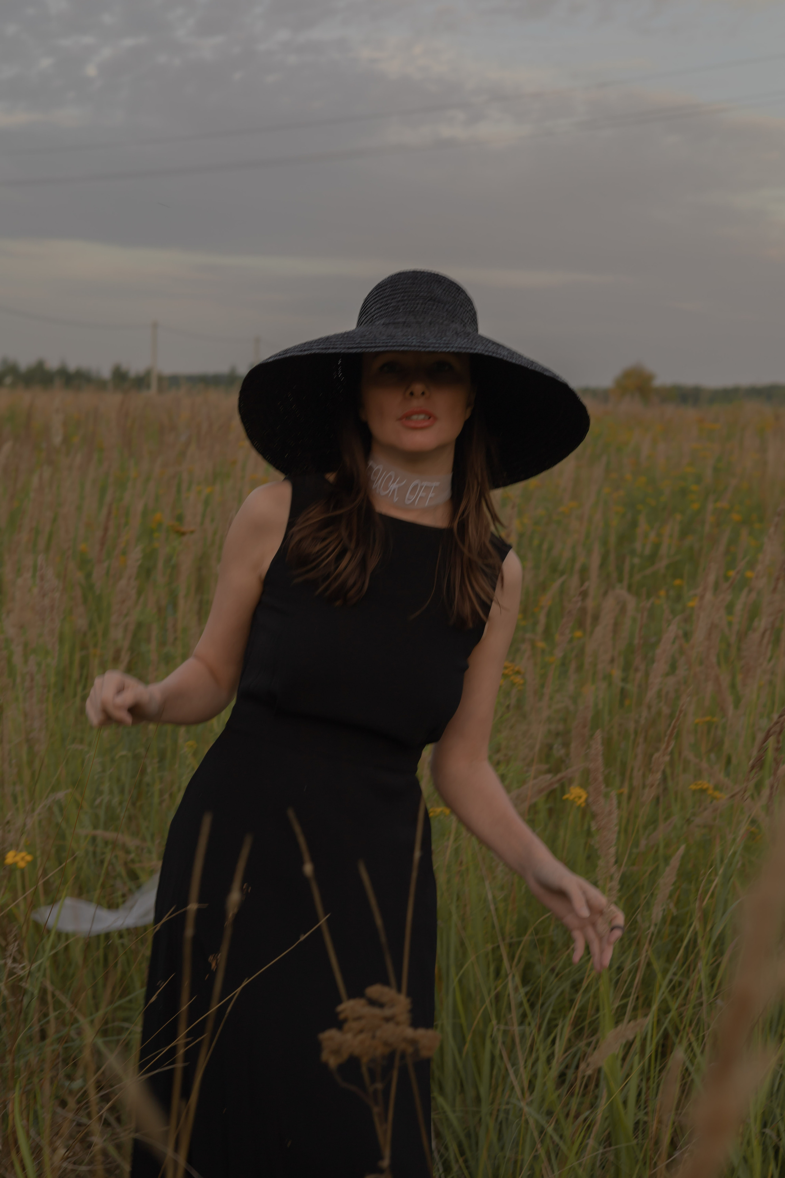 Инна (съемка в поле). Фотограф в Москве (готова приехать к вам в город)