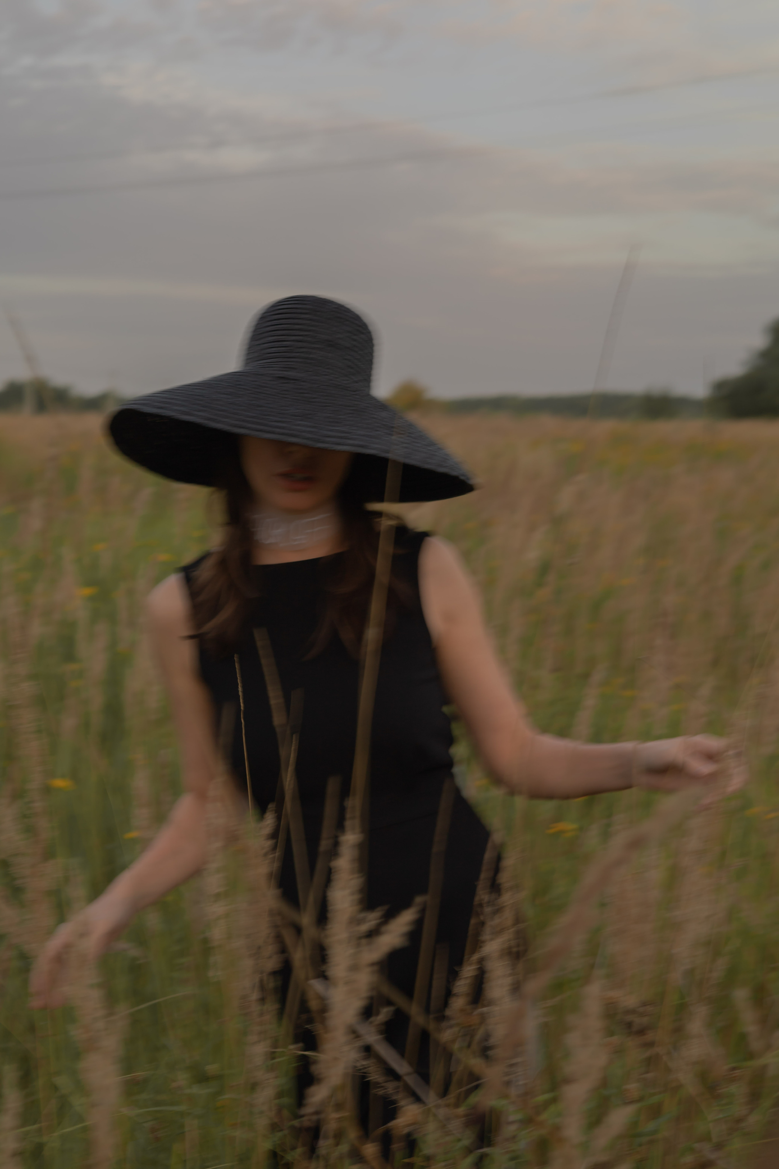 Инна (съемка в поле). Фотограф в Москве (готова приехать к вам в город)