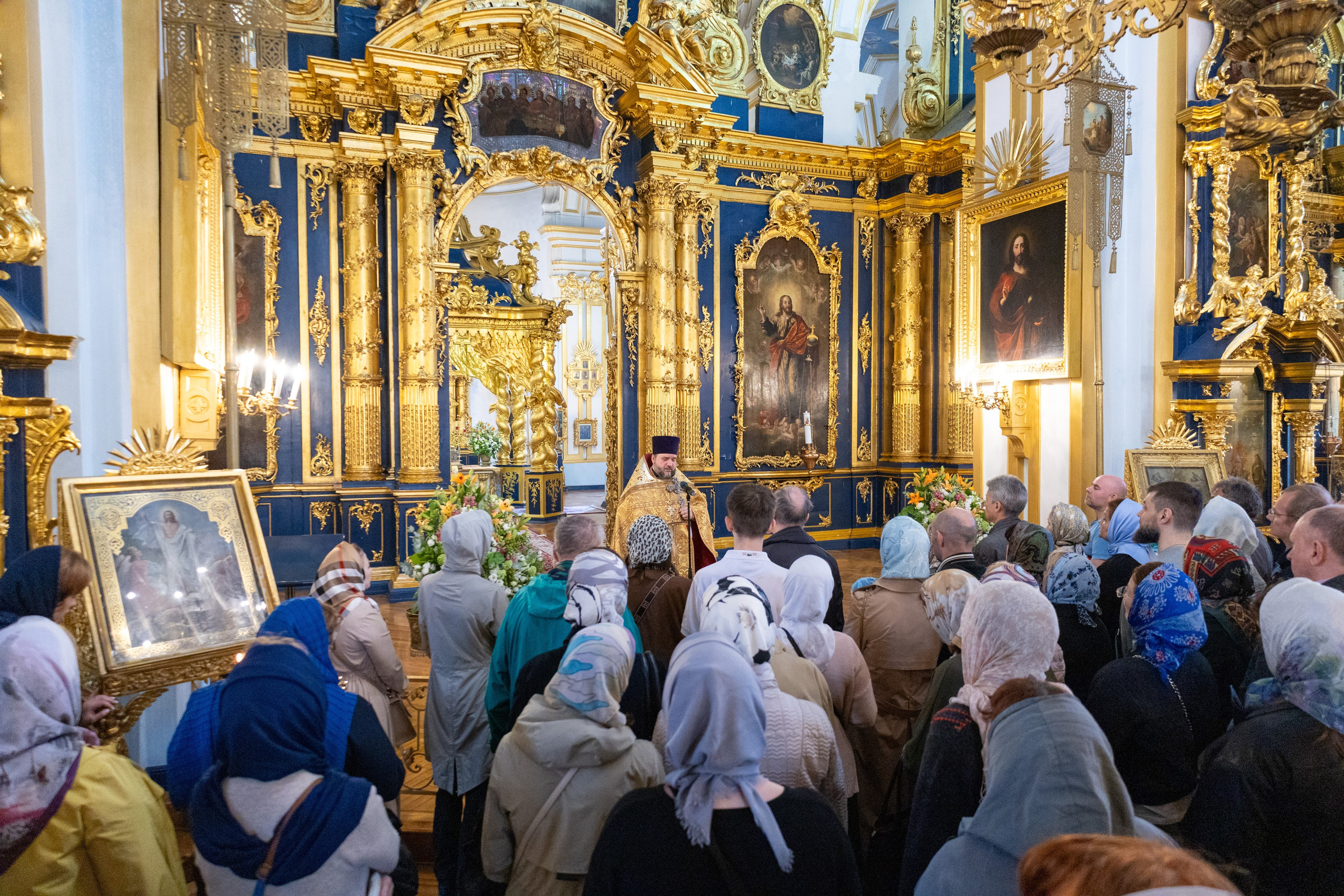 НЕДЕЛЯ 4-Я ПО ПЯТИДЕСЯТНИЦЕ. ГЛАС 3-Й. ВЛАДИМИРСКОЙ ИКОНЫ БОЖИЕЙ МАТЕРИ. НИКОЛО-БОГОЯВЛЕНСКИЙ МОРСКОЙ СОБОР