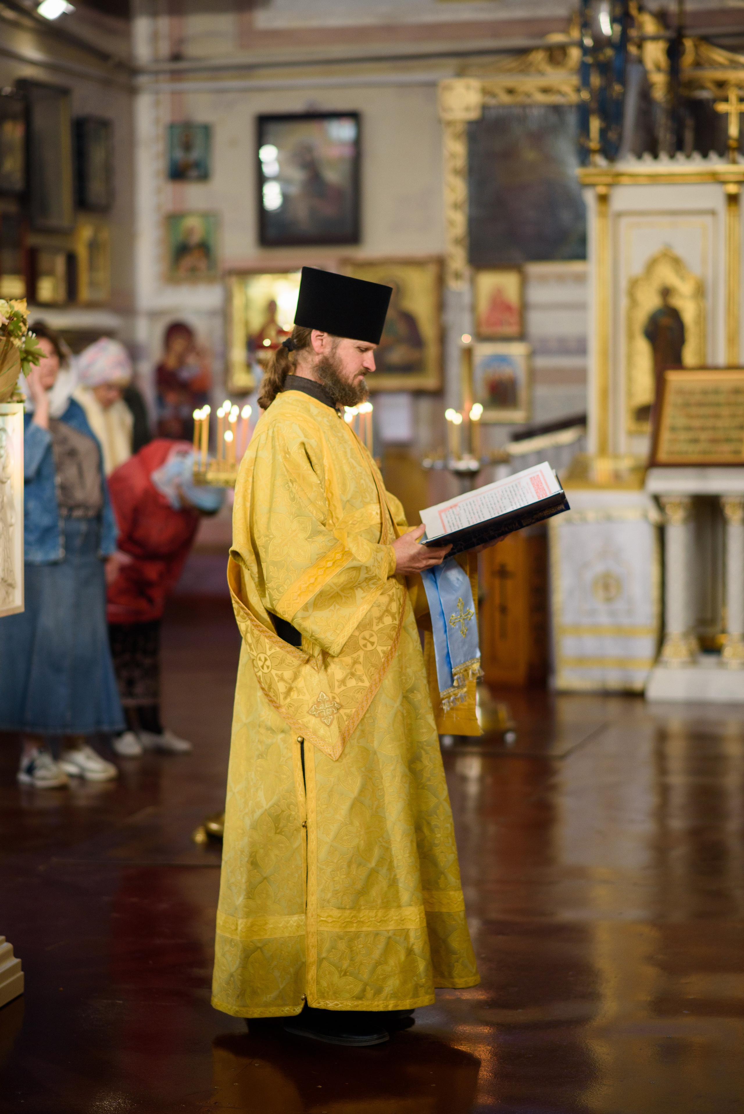 Воскресная литургия 29.10.2023. Семейный и свадебный фотограф в Феодосии и Коктебеле