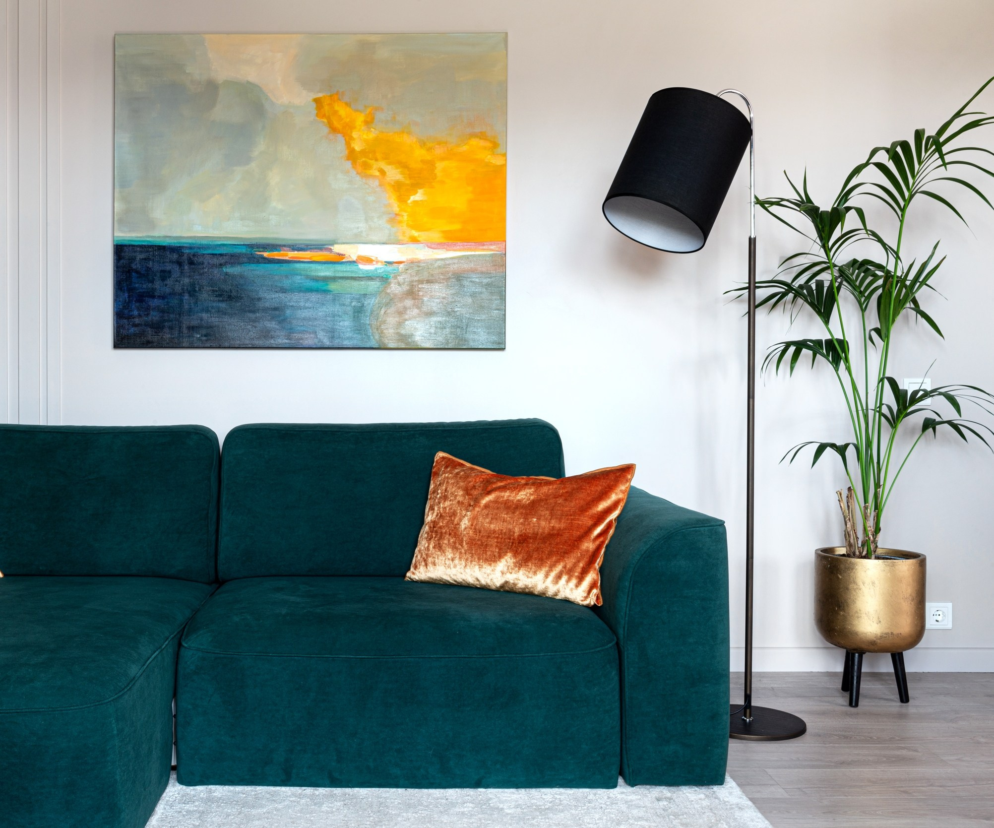 Фили, 55 м. Главная