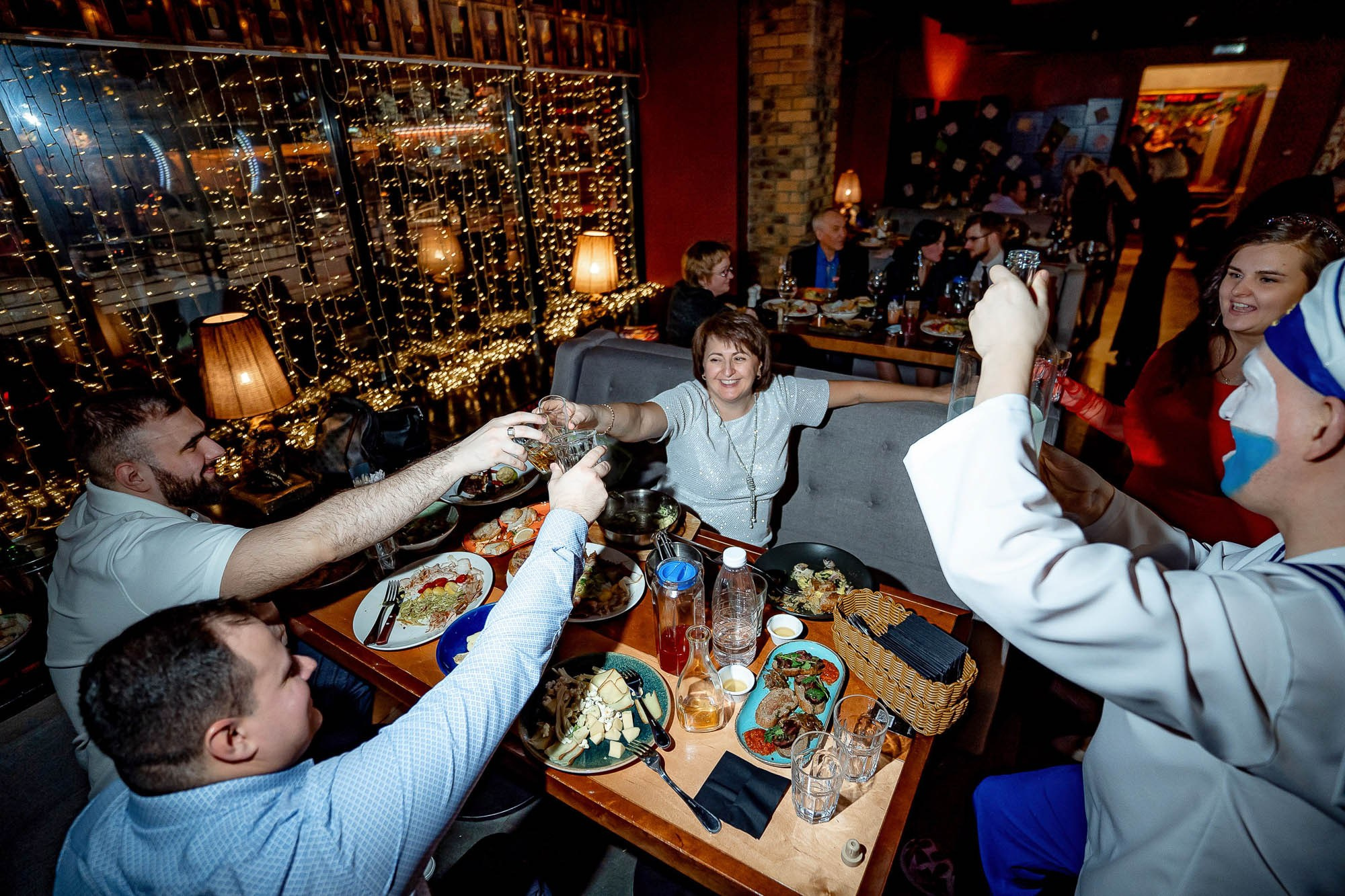 Новый год 2024 в Peoples. Сергей Кошкин. Репортажная и ивент-фотография в Сургуте