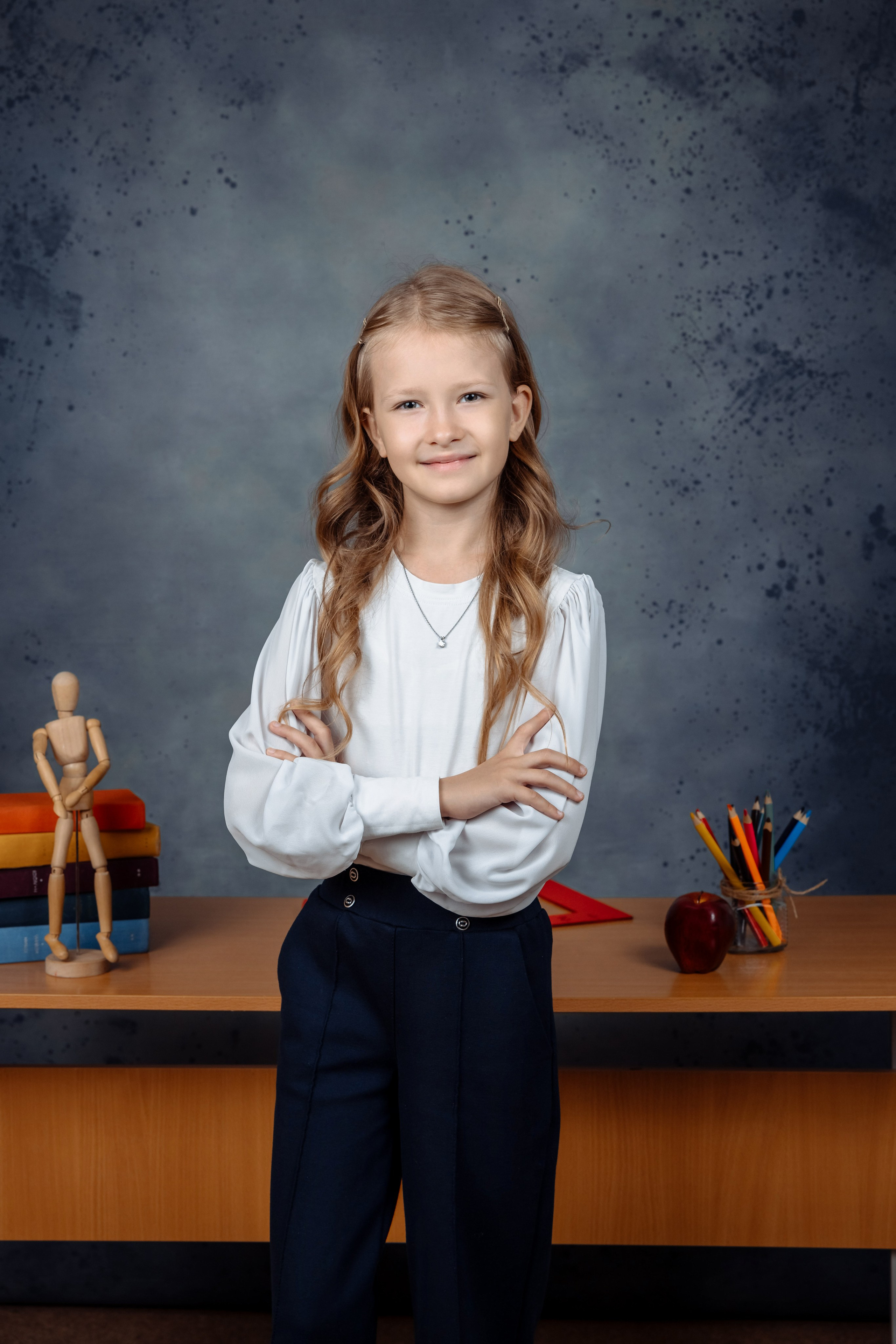 Начальные классы. Выпускные школьные фото­альбомы для школ и детских садов в Волгограде и Волжском