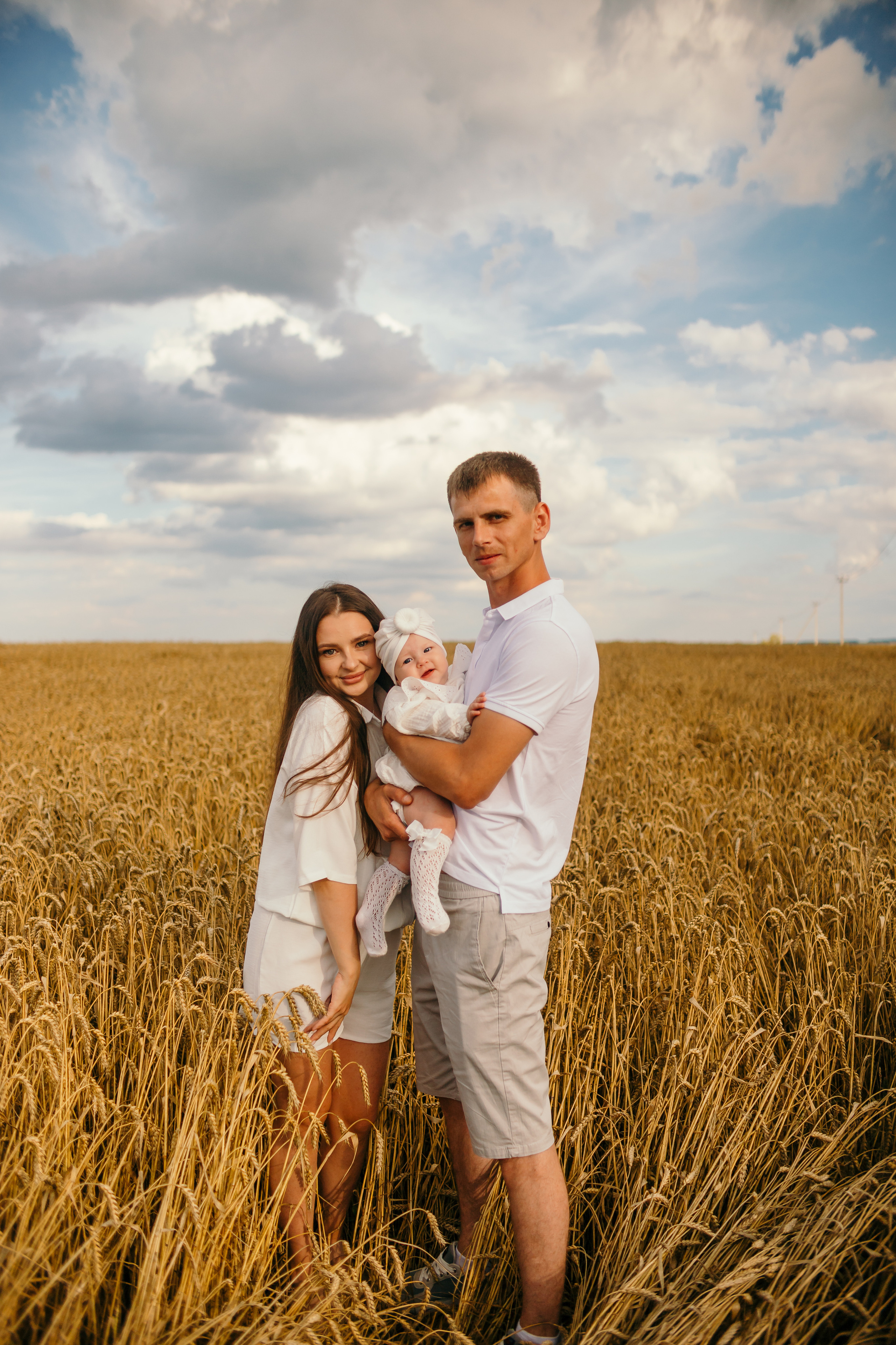 Трое в пшенице. Семейный фотограф в Рязани Харламова Влада